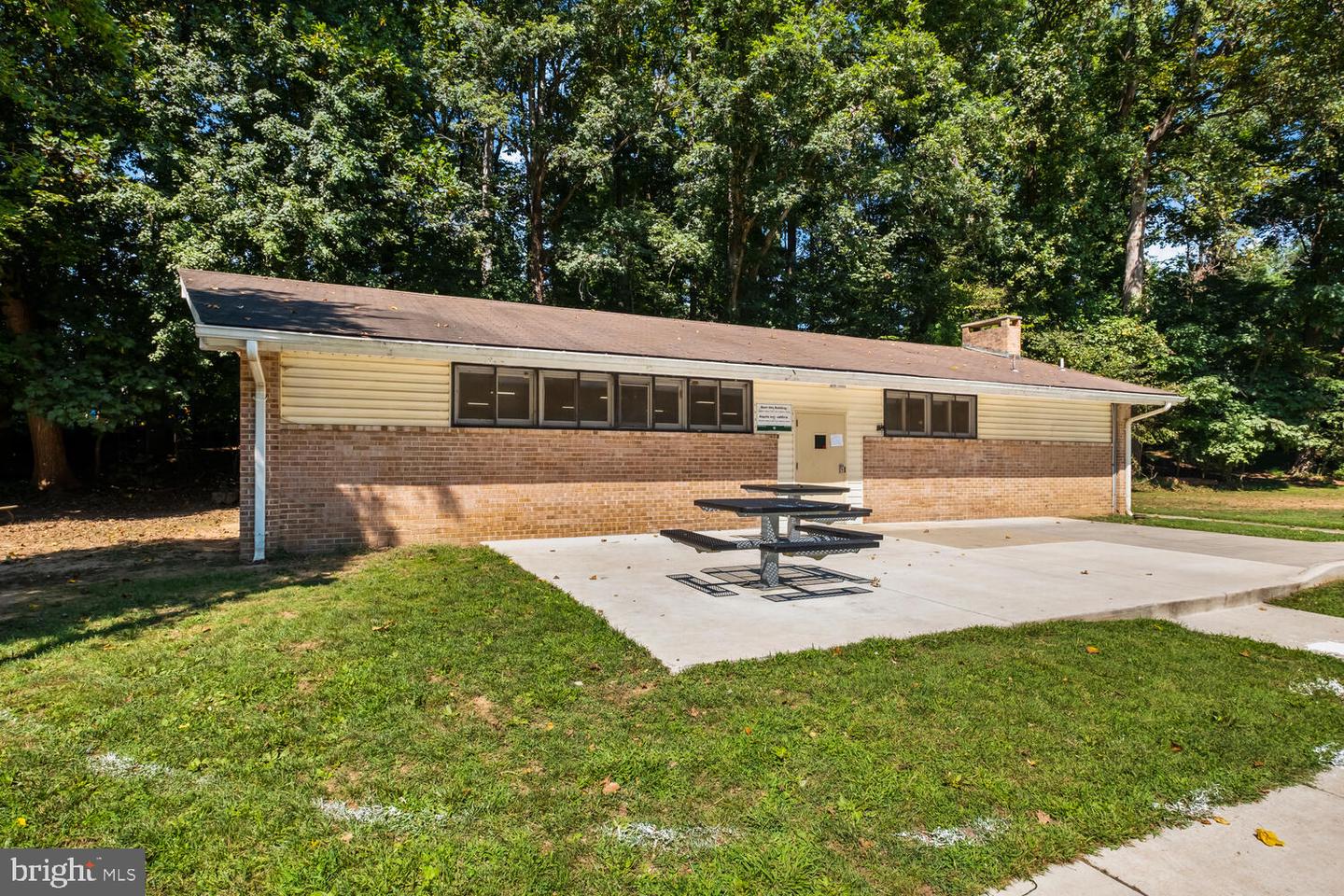 6107 Neilwood Dr