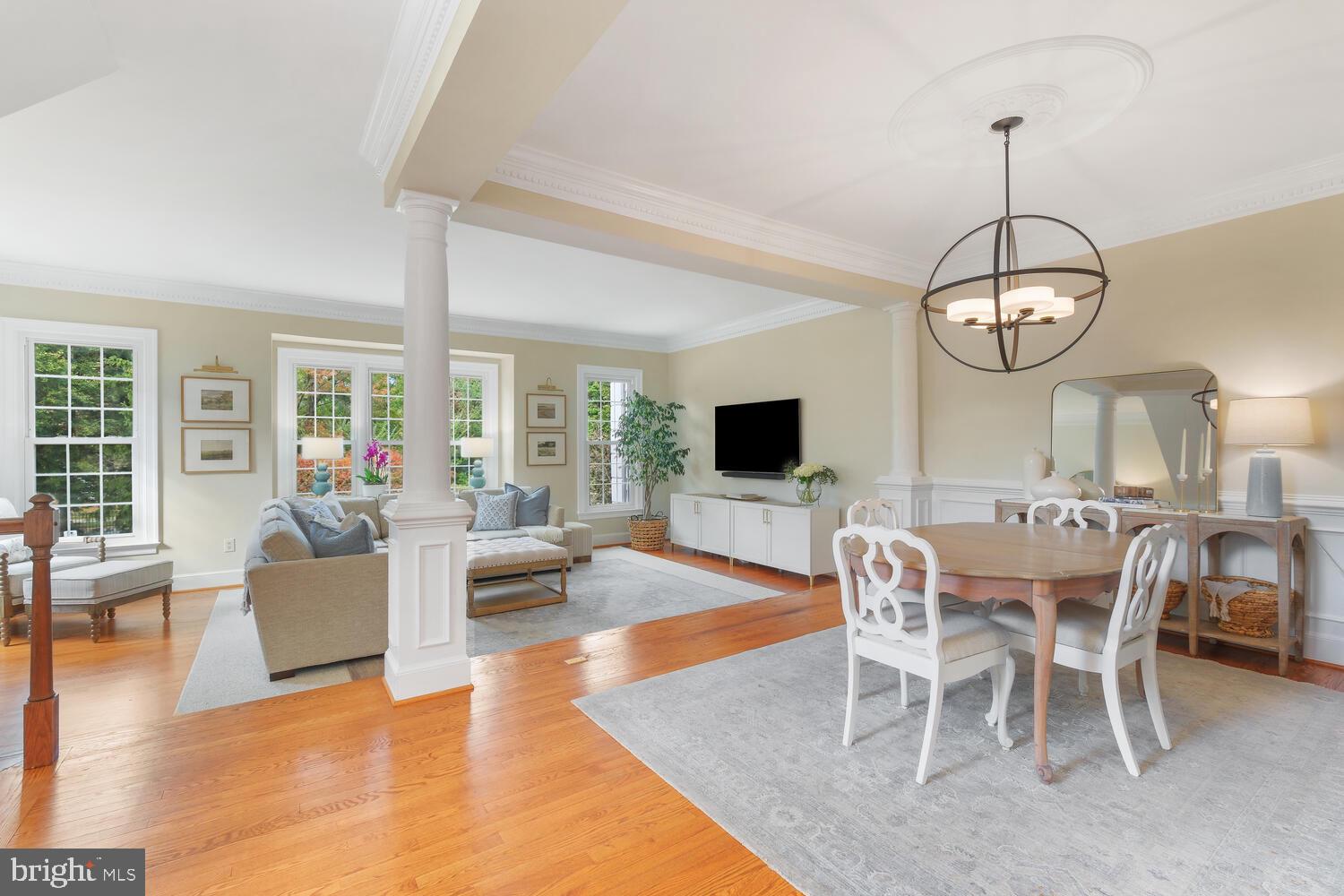 9942 Foxborough Cir