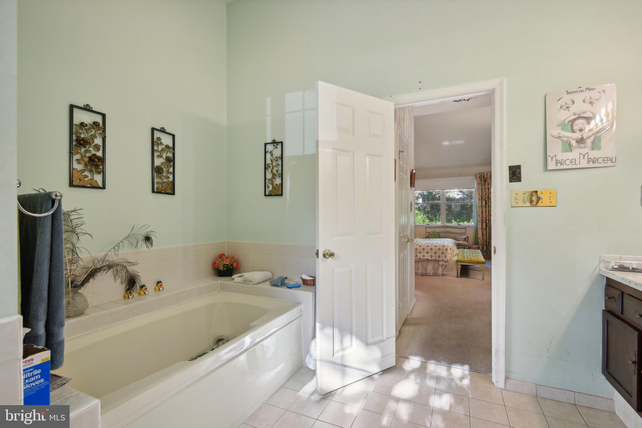 5713 Magic Mountain Dr
