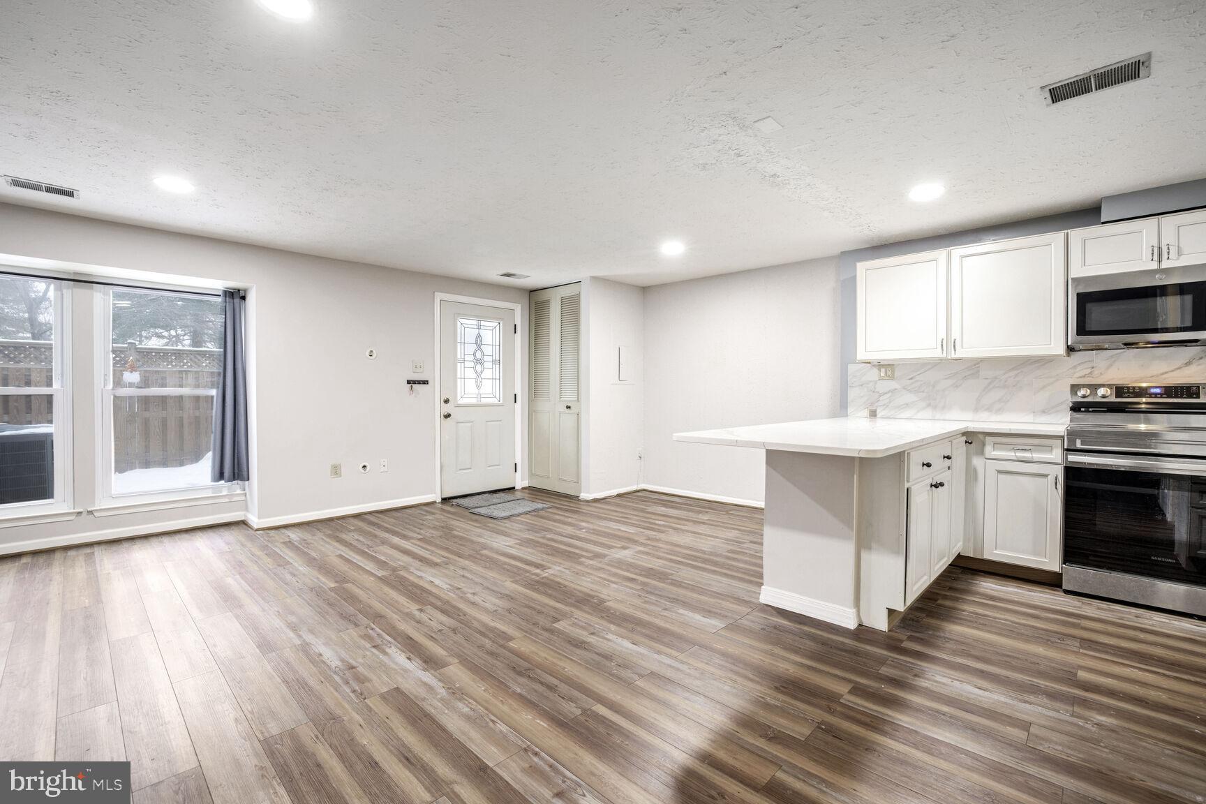 13335 Whitechurch Cir