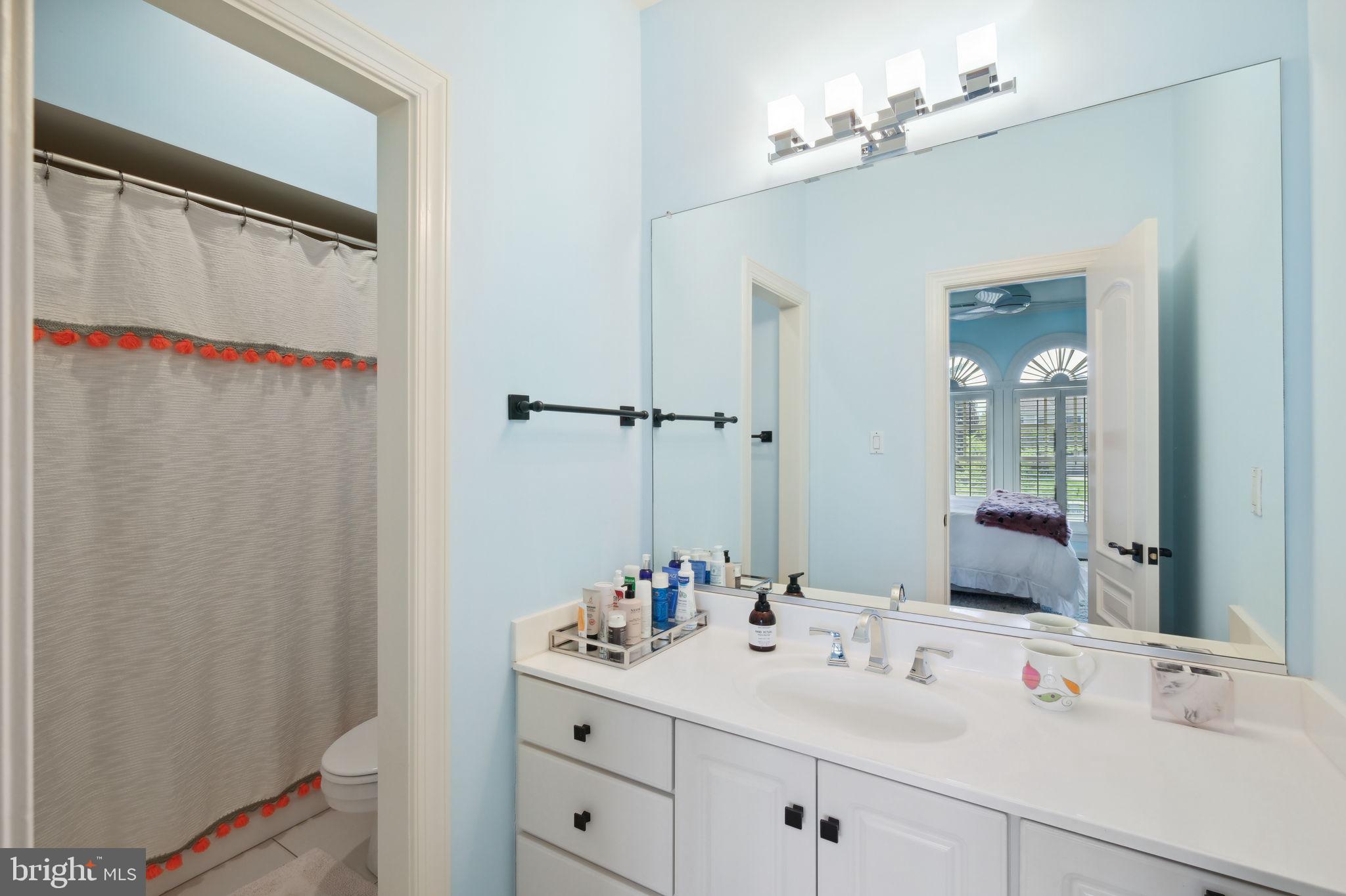 11724 Gainsborough Rd