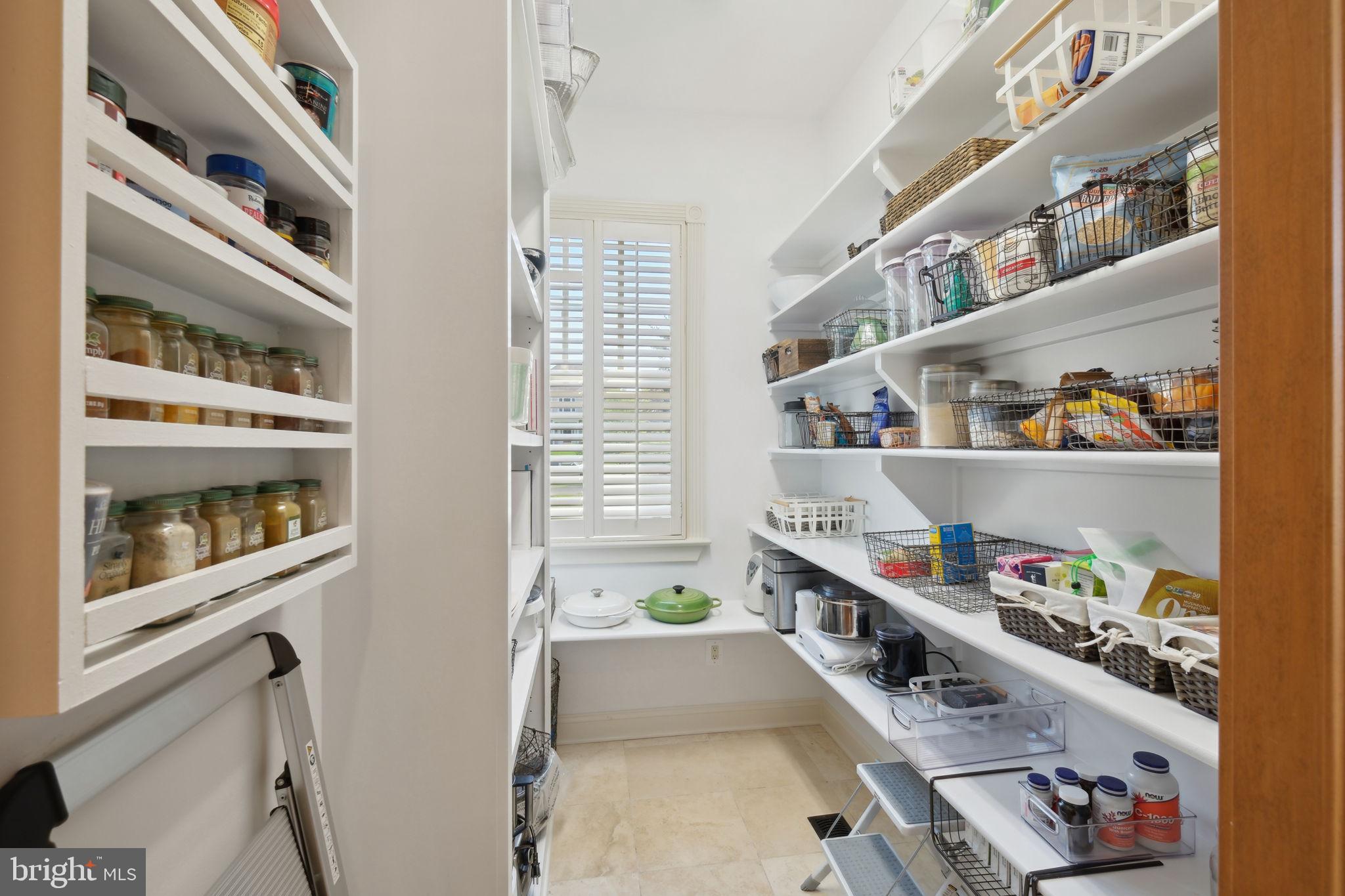 11724 Gainsborough Rd