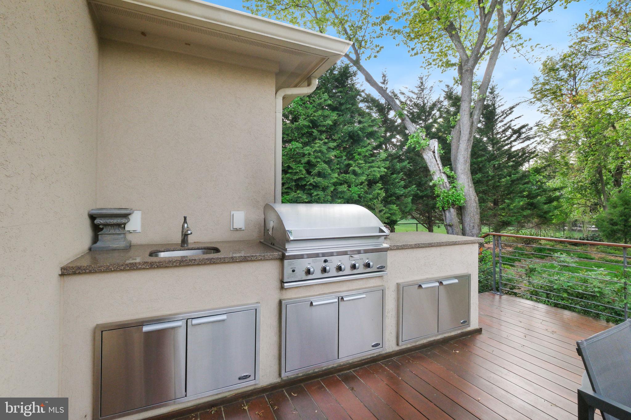 11724 Gainsborough Rd