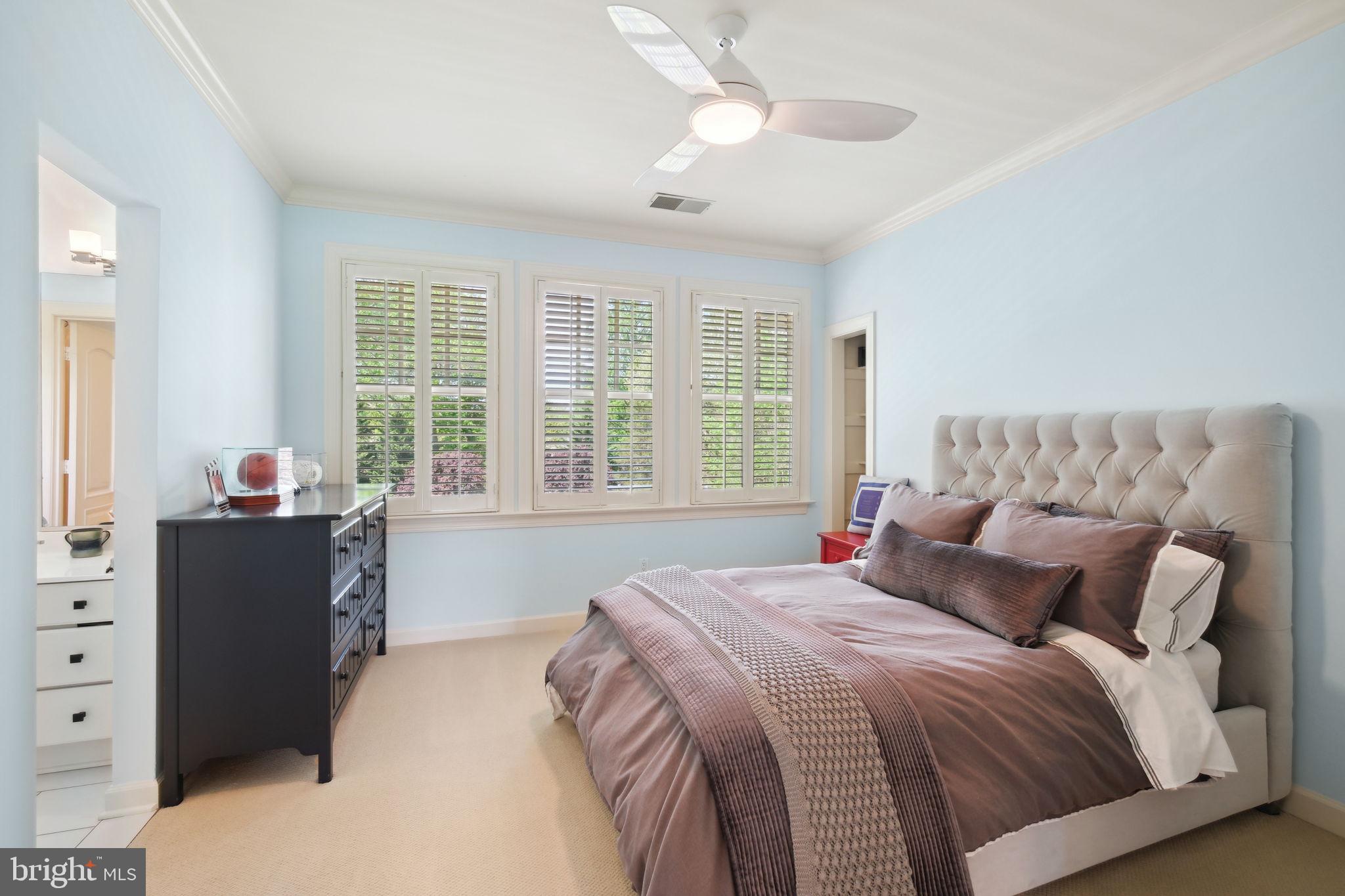 11724 Gainsborough Rd