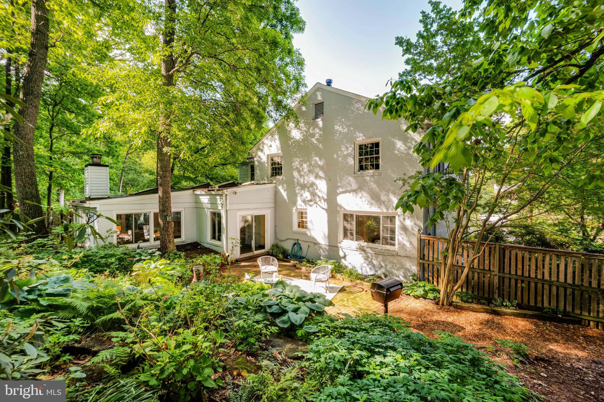7 Whippoorwill Ct