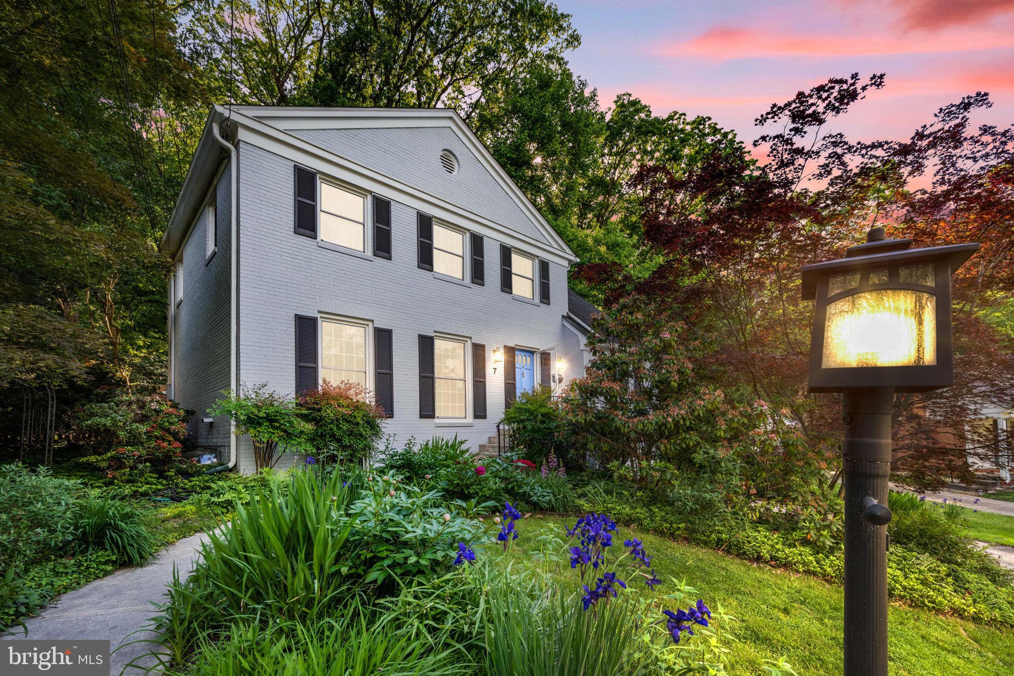 7 Whippoorwill Ct