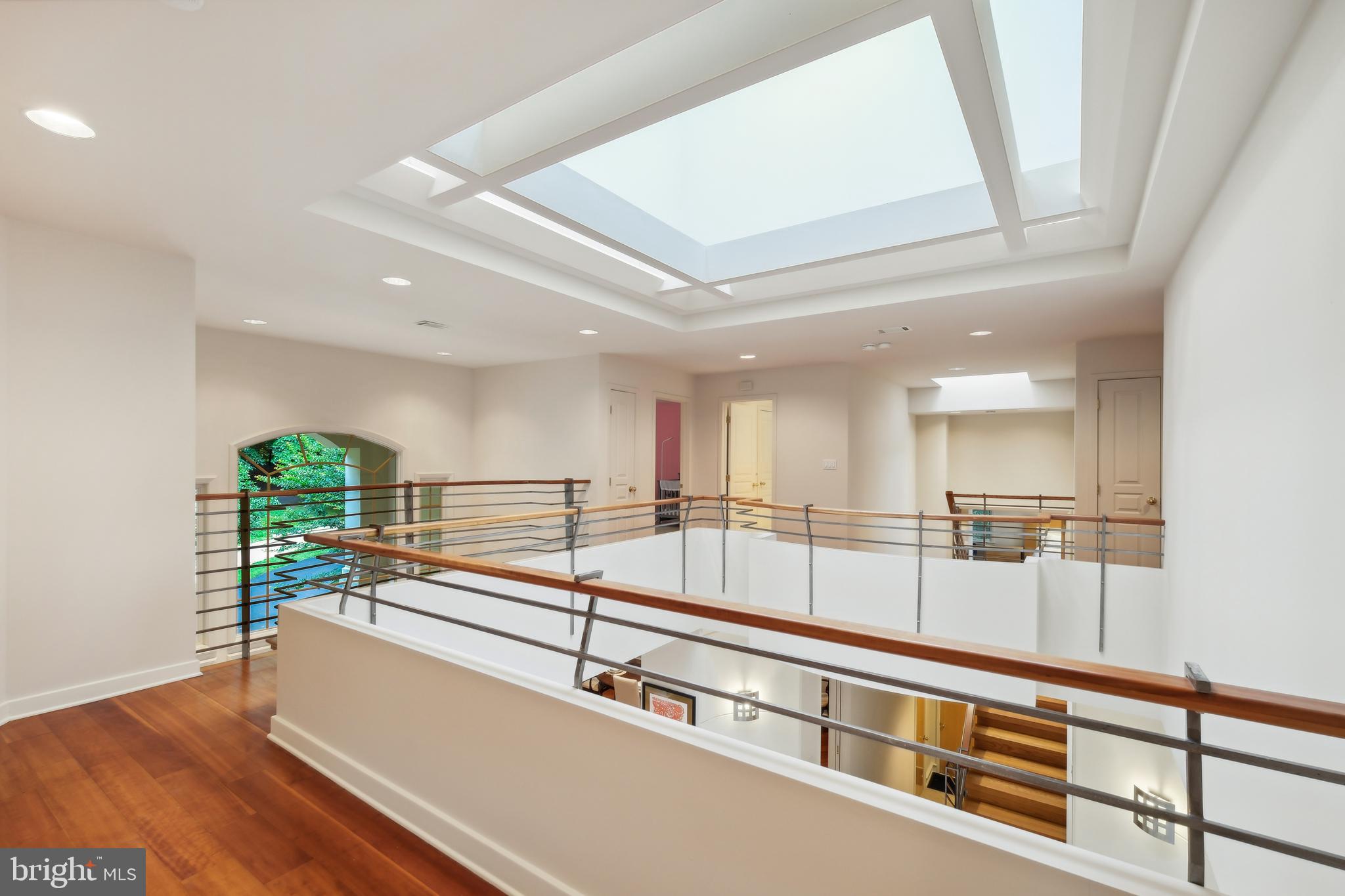 7005 Natelli Woods Ln