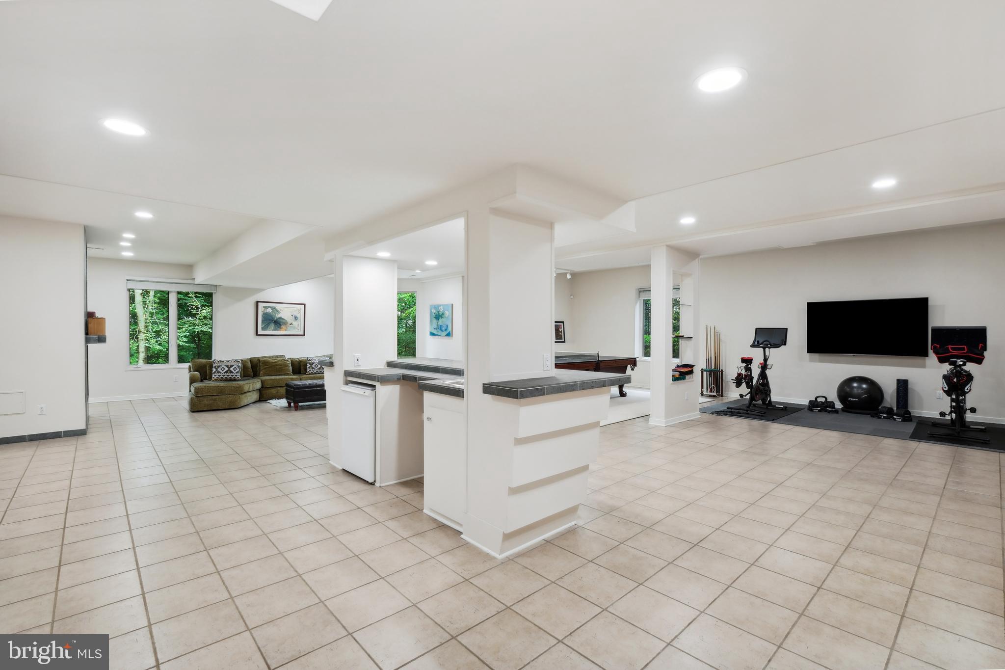 7005 Natelli Woods Ln