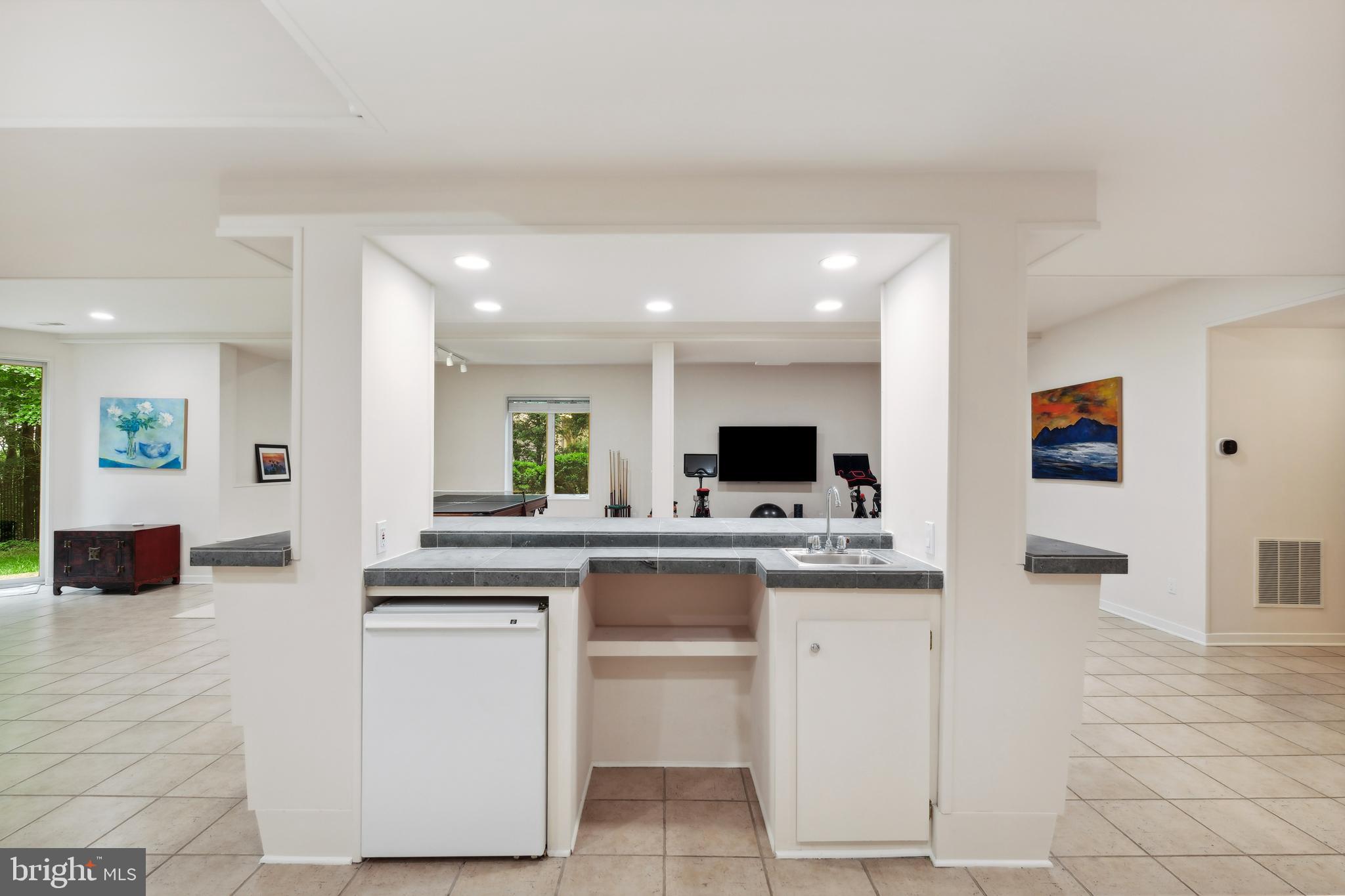 7005 Natelli Woods Ln