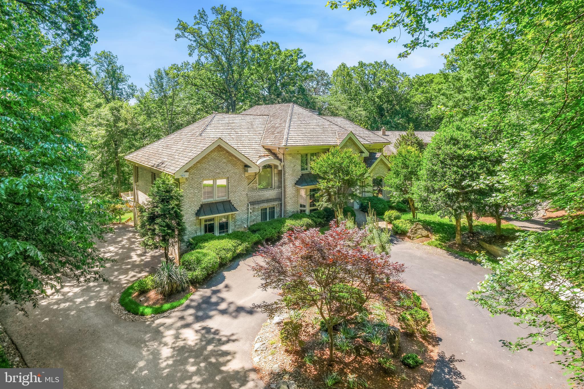 7005 Natelli Woods Ln