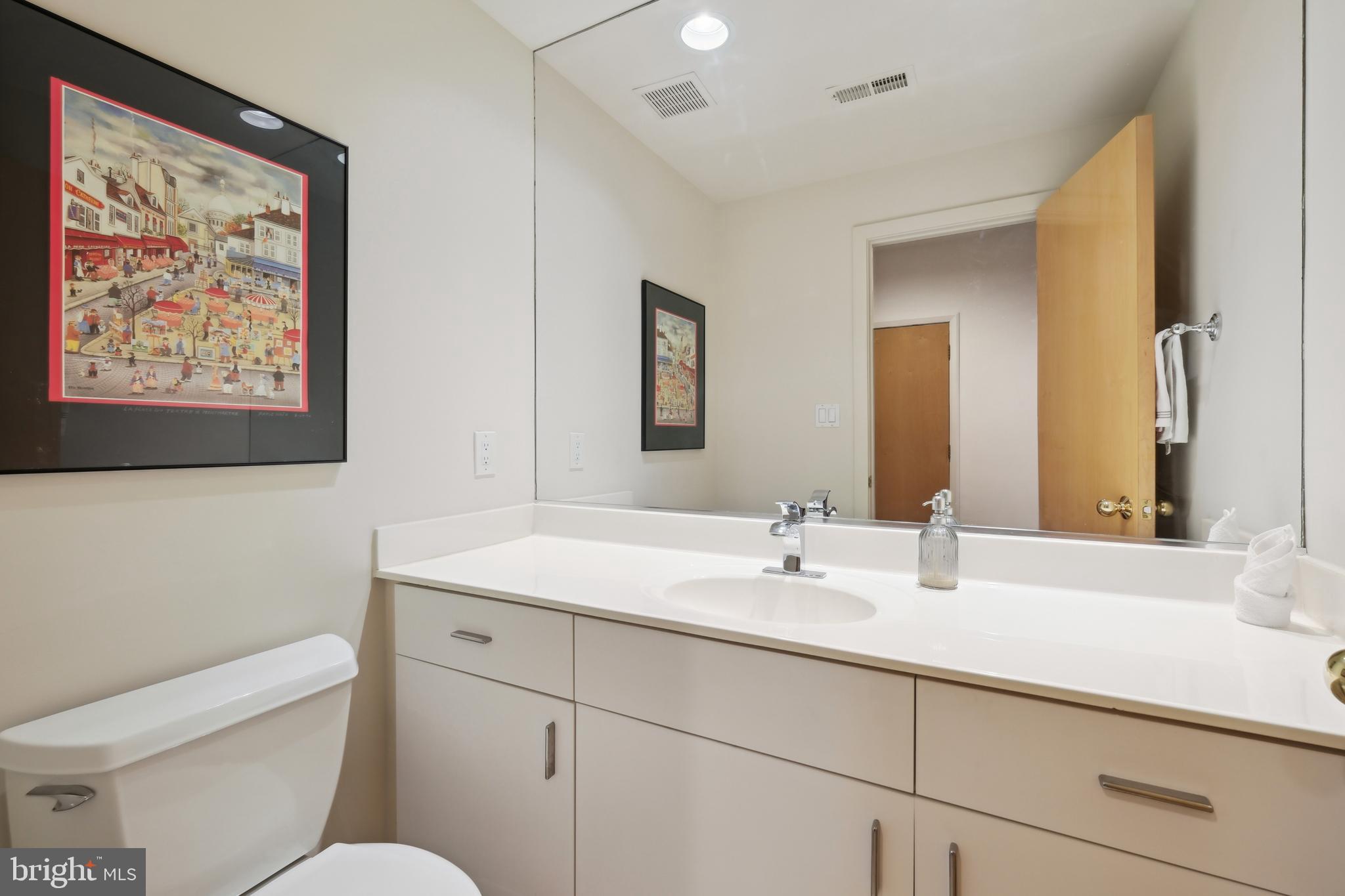 7005 Natelli Woods Ln