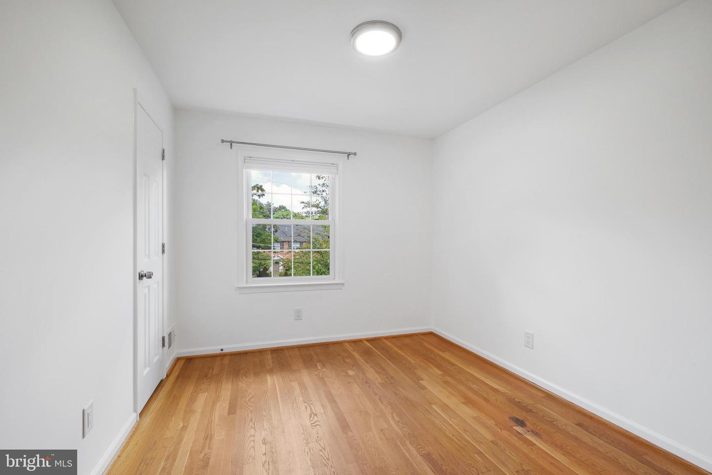 11715 Magruder Ln