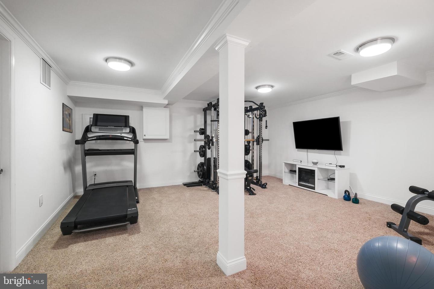 11715 Magruder Ln