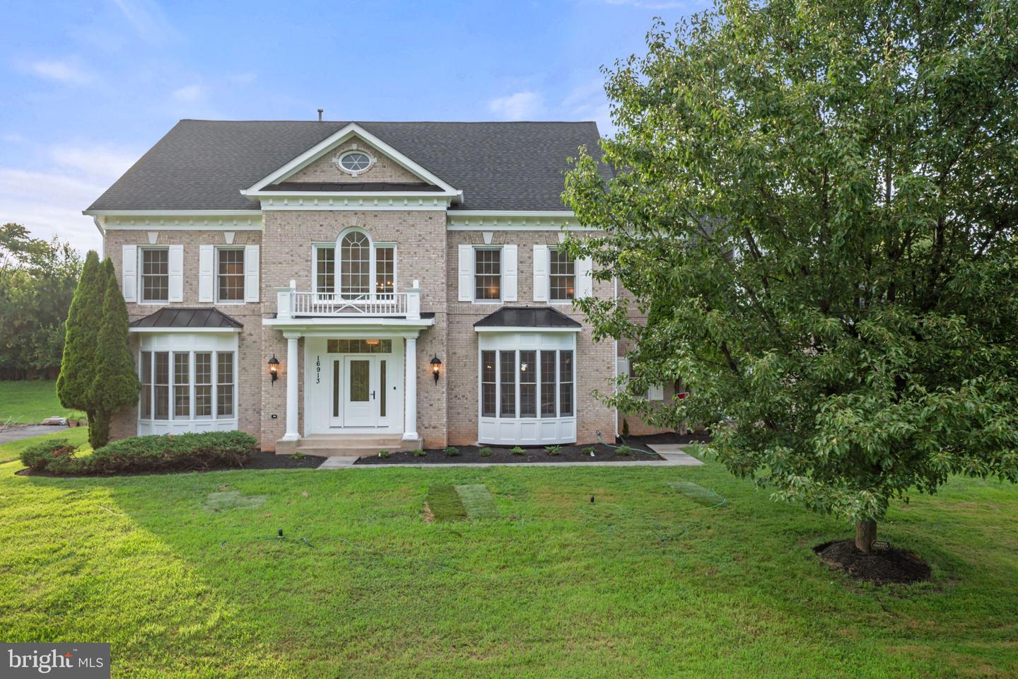 16913 Harbour Town Dr