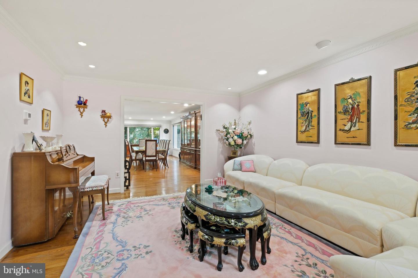 11008 Earlsgate Ln