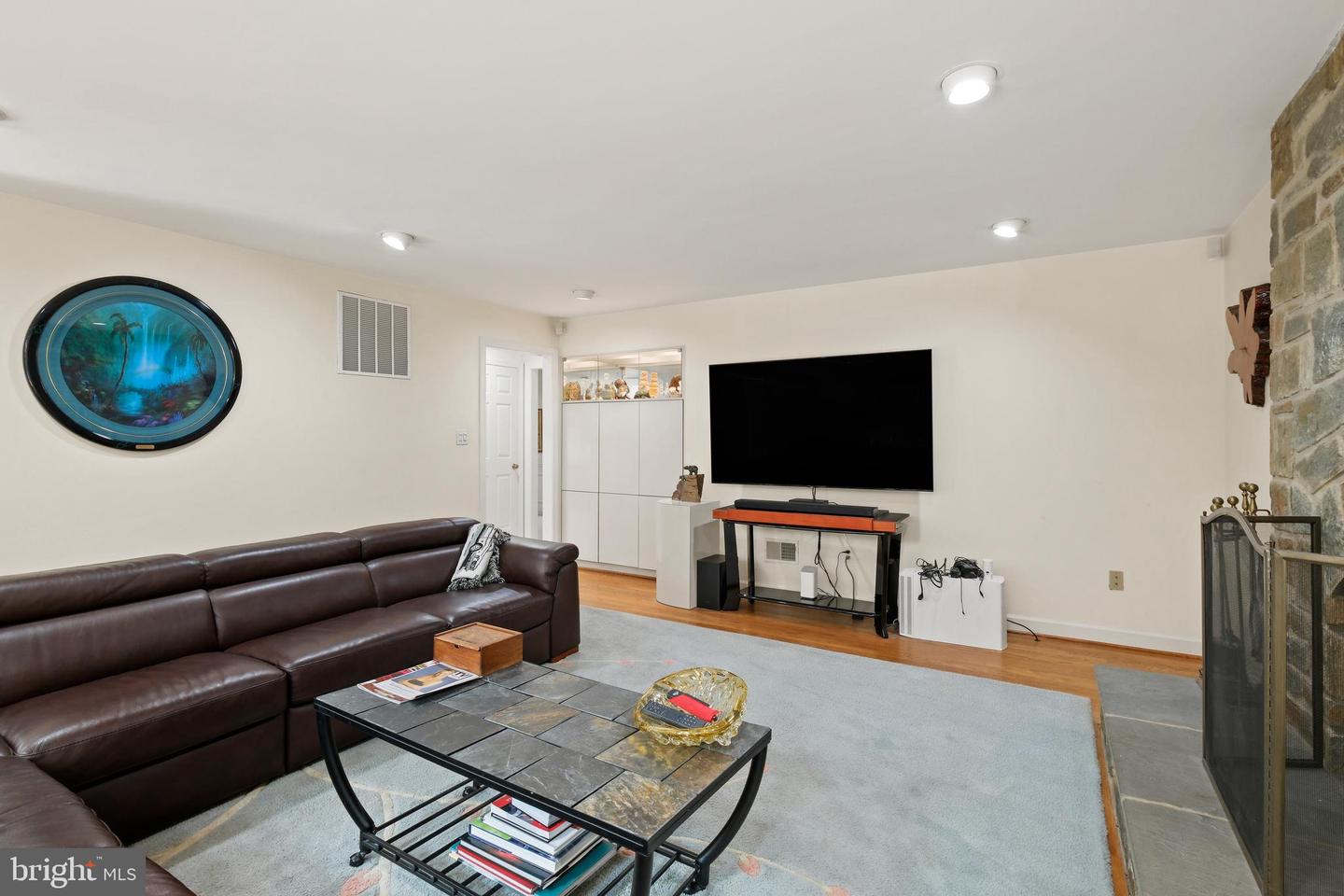 11008 Earlsgate Ln