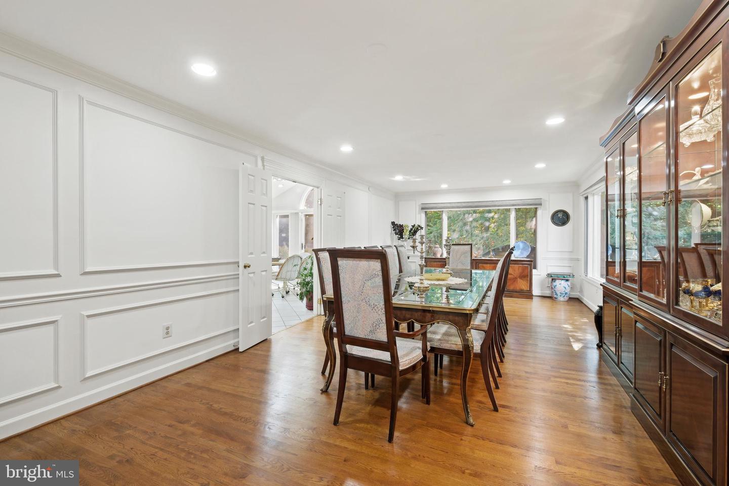 11008 Earlsgate Ln