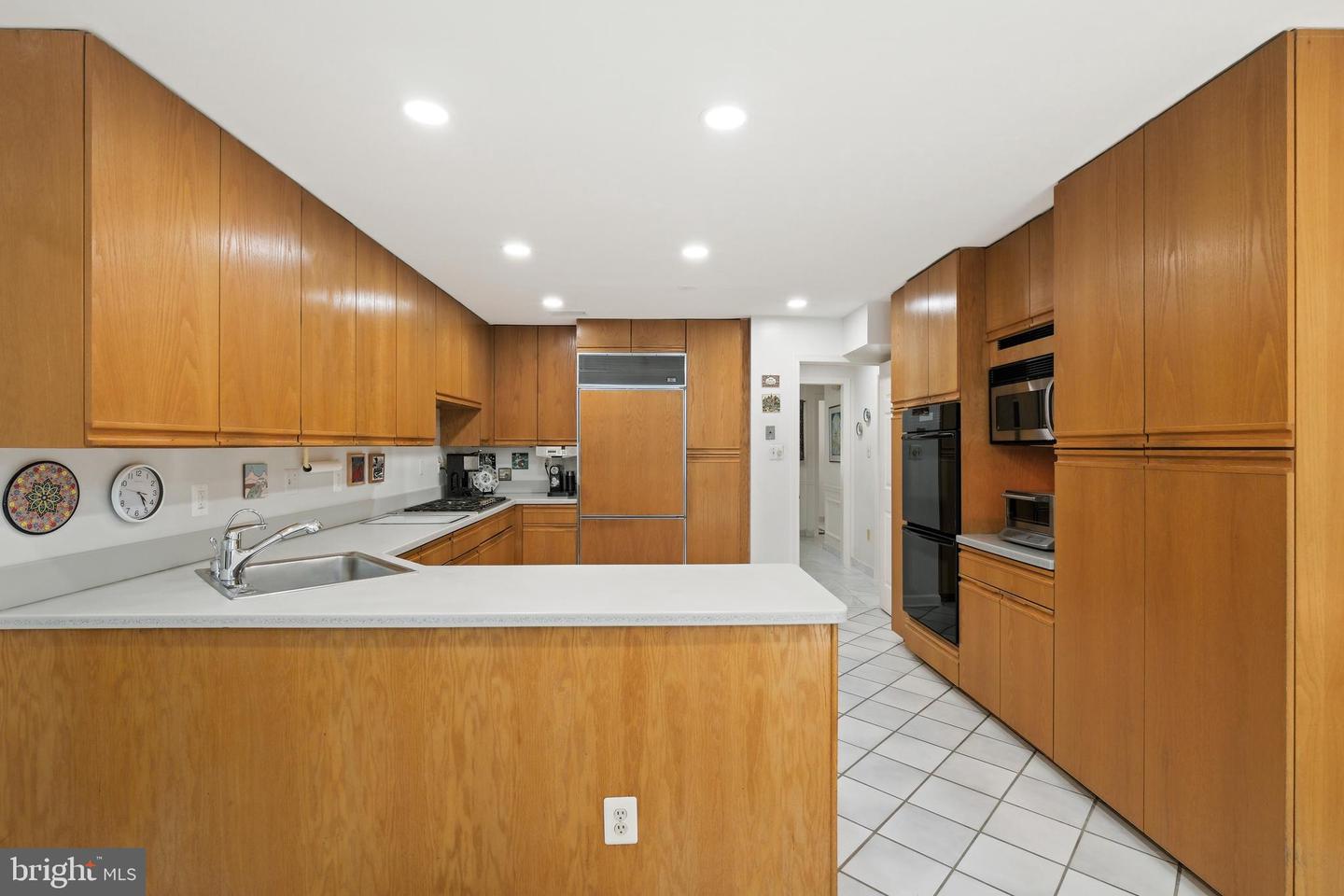 11008 Earlsgate Ln