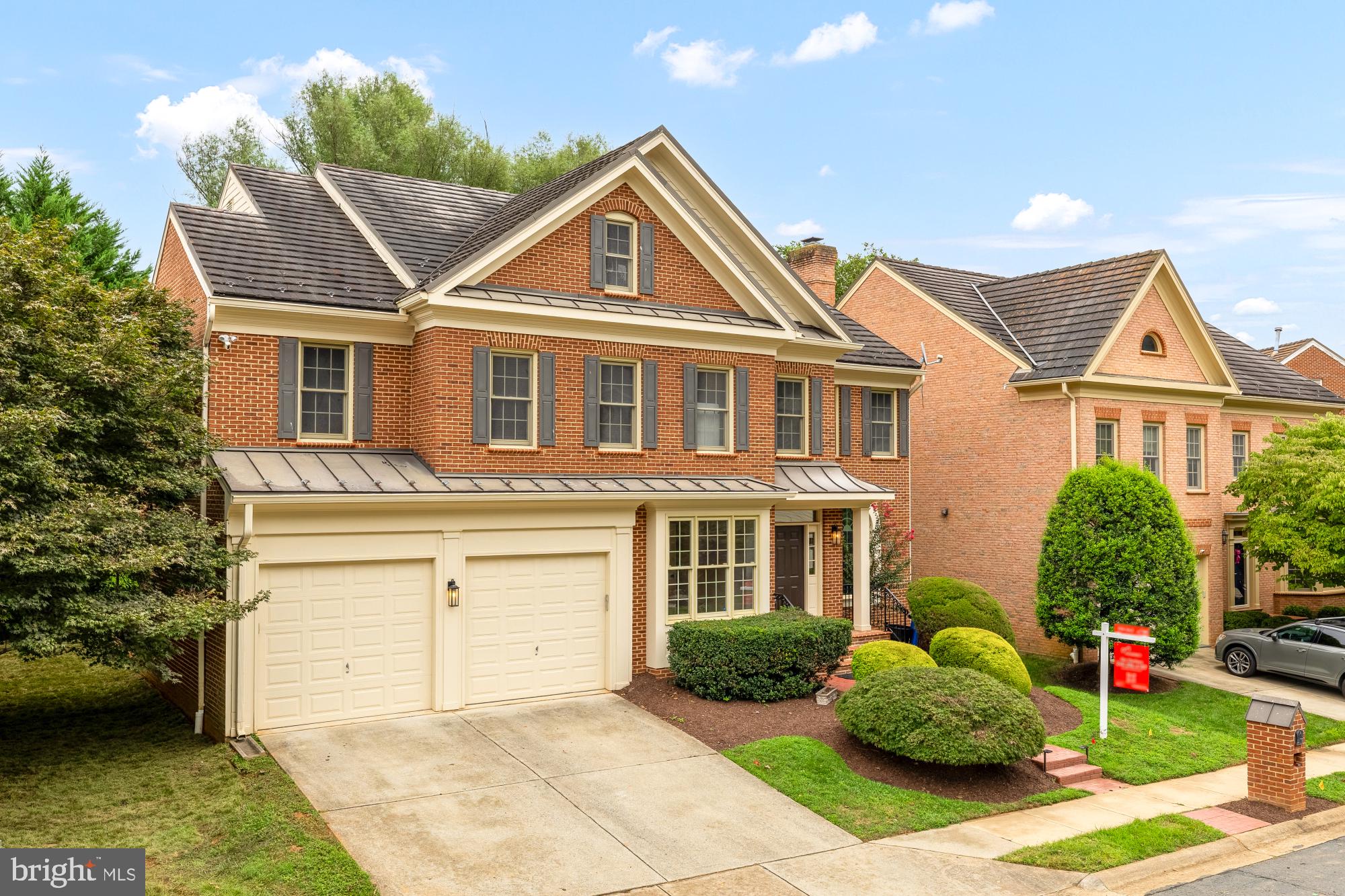 7813 Stable Way