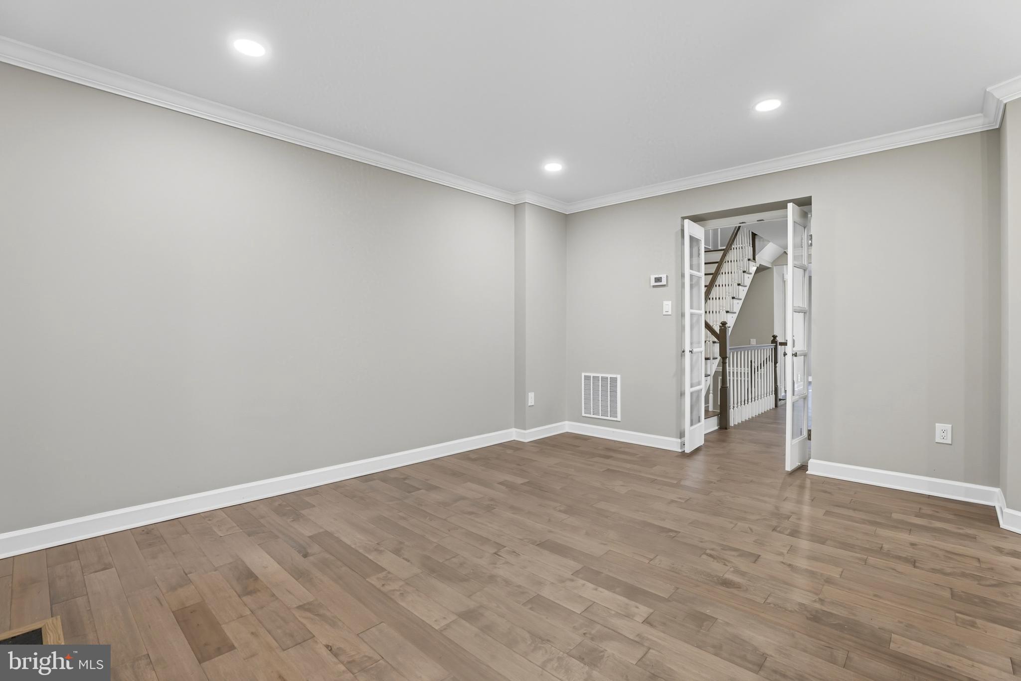 5725 BREWER HOUSE CIRCLE