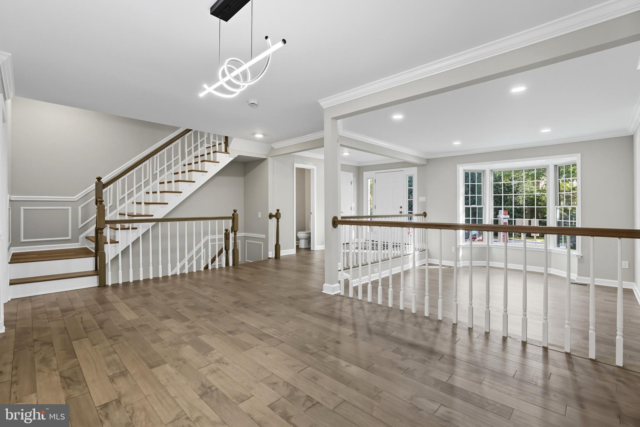 5725 BREWER HOUSE CIRCLE