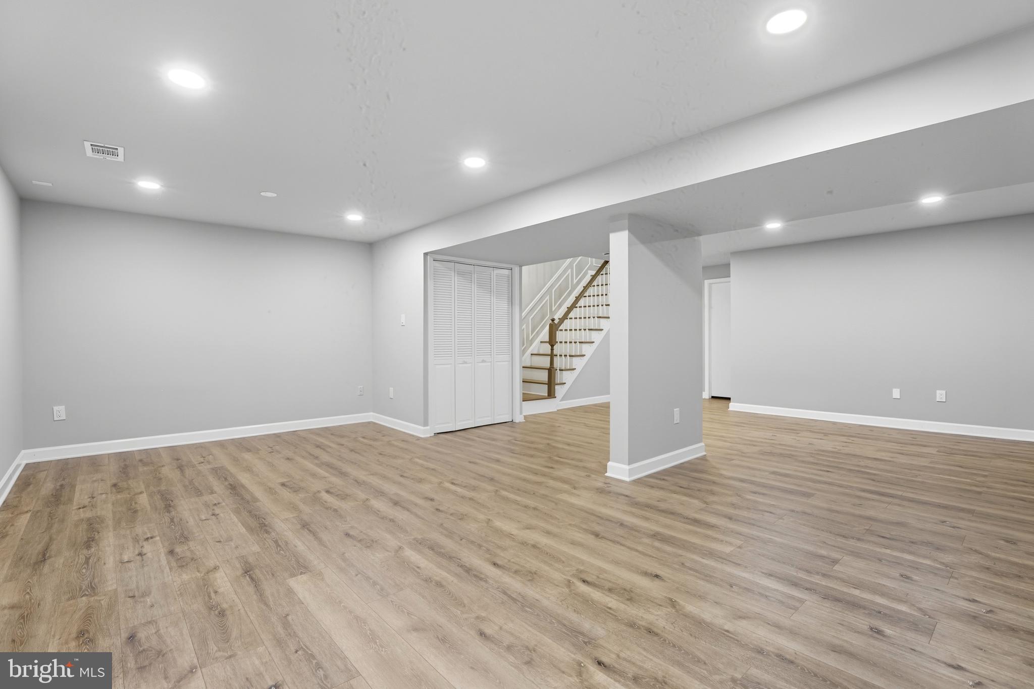 5725 BREWER HOUSE CIRCLE