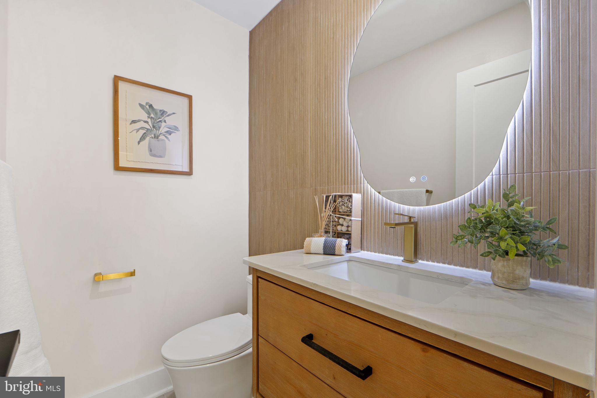 8511 HUNTER CREEK TRAIL