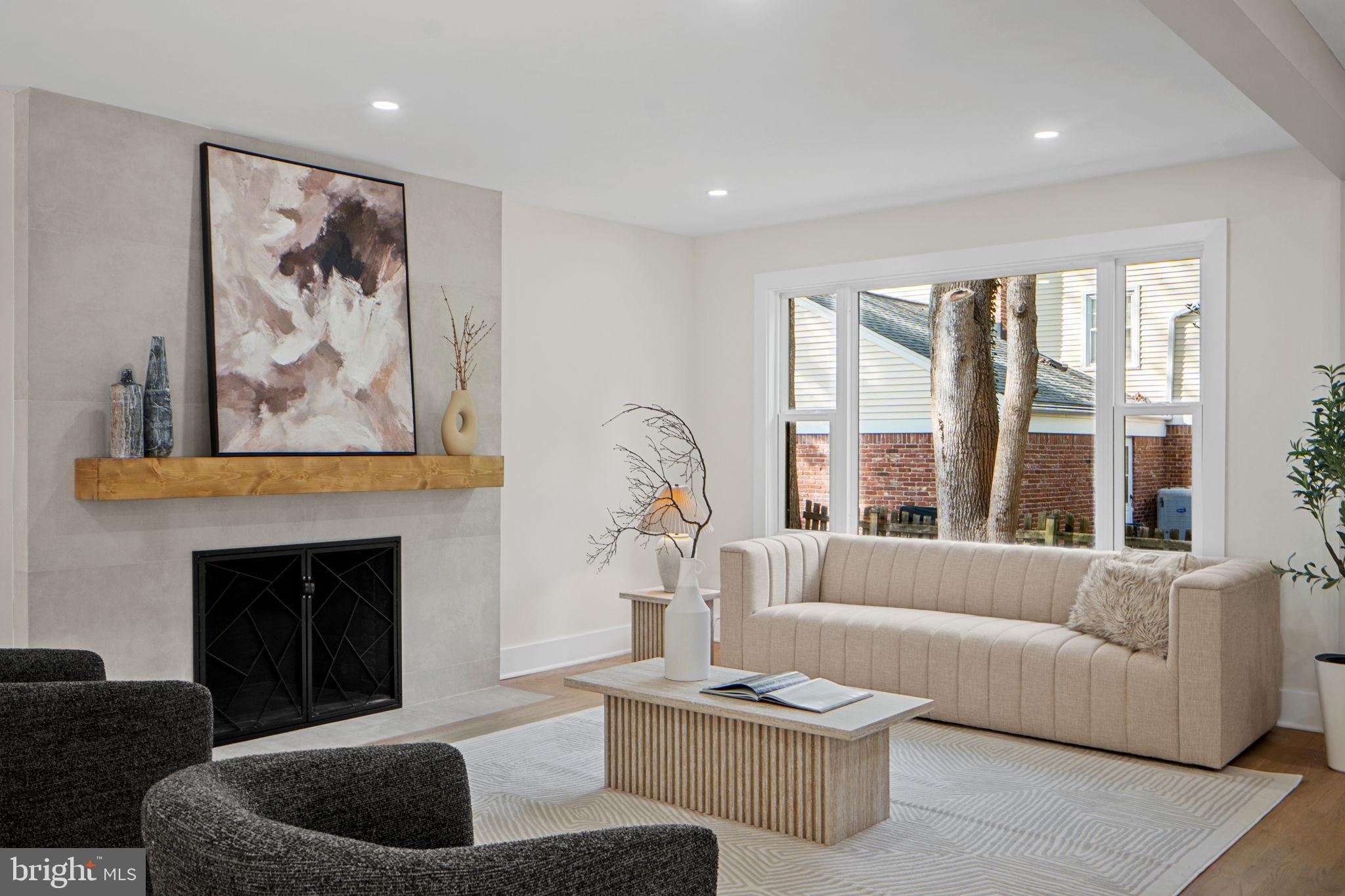 8511 HUNTER CREEK TRAIL