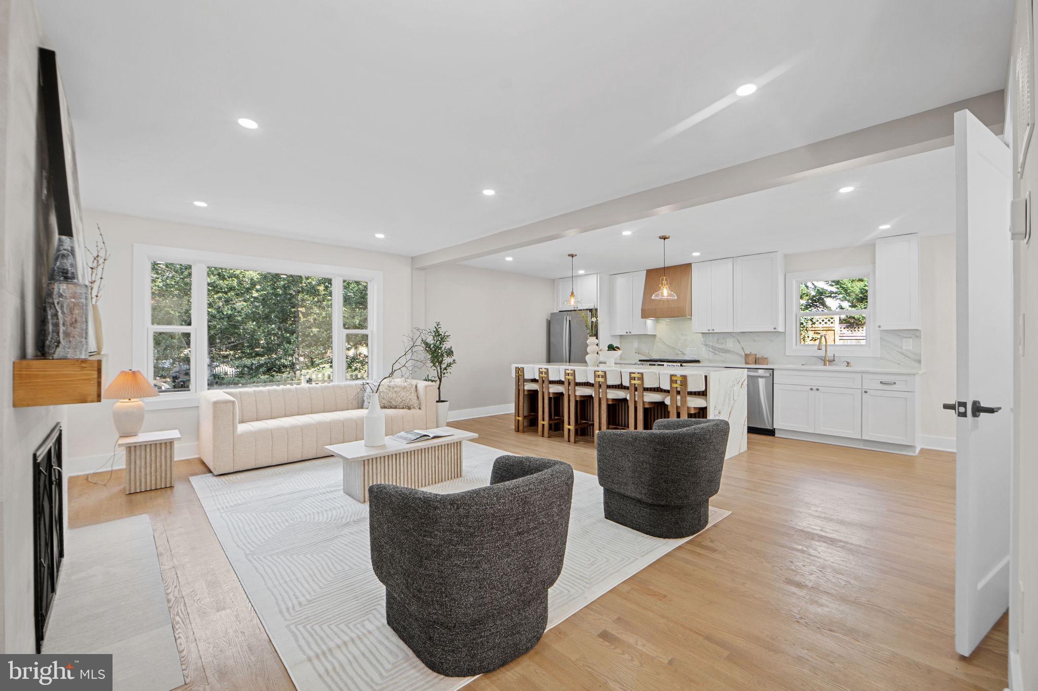 8511 HUNTER CREEK TRAIL