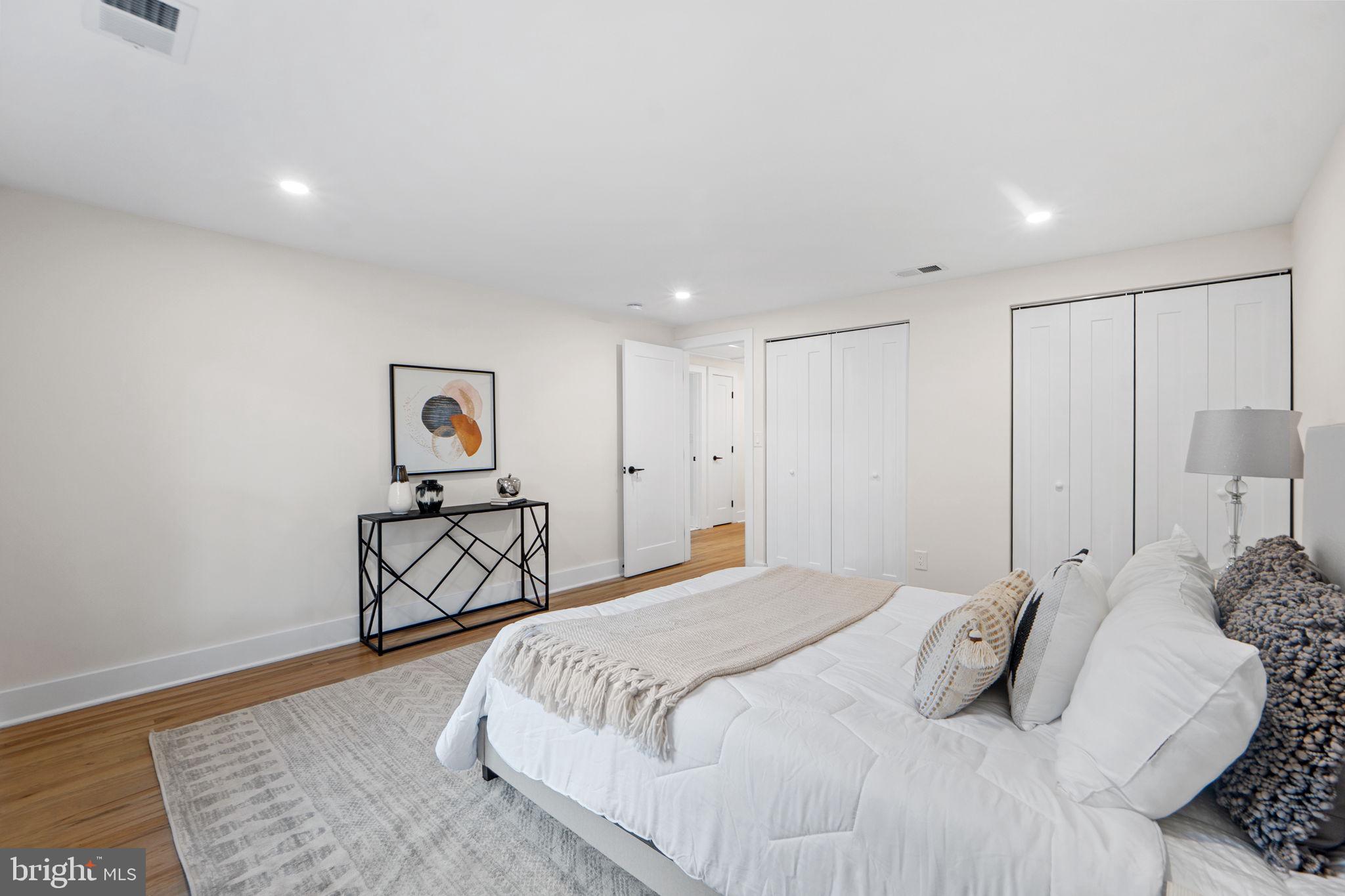 8511 HUNTER CREEK TRAIL