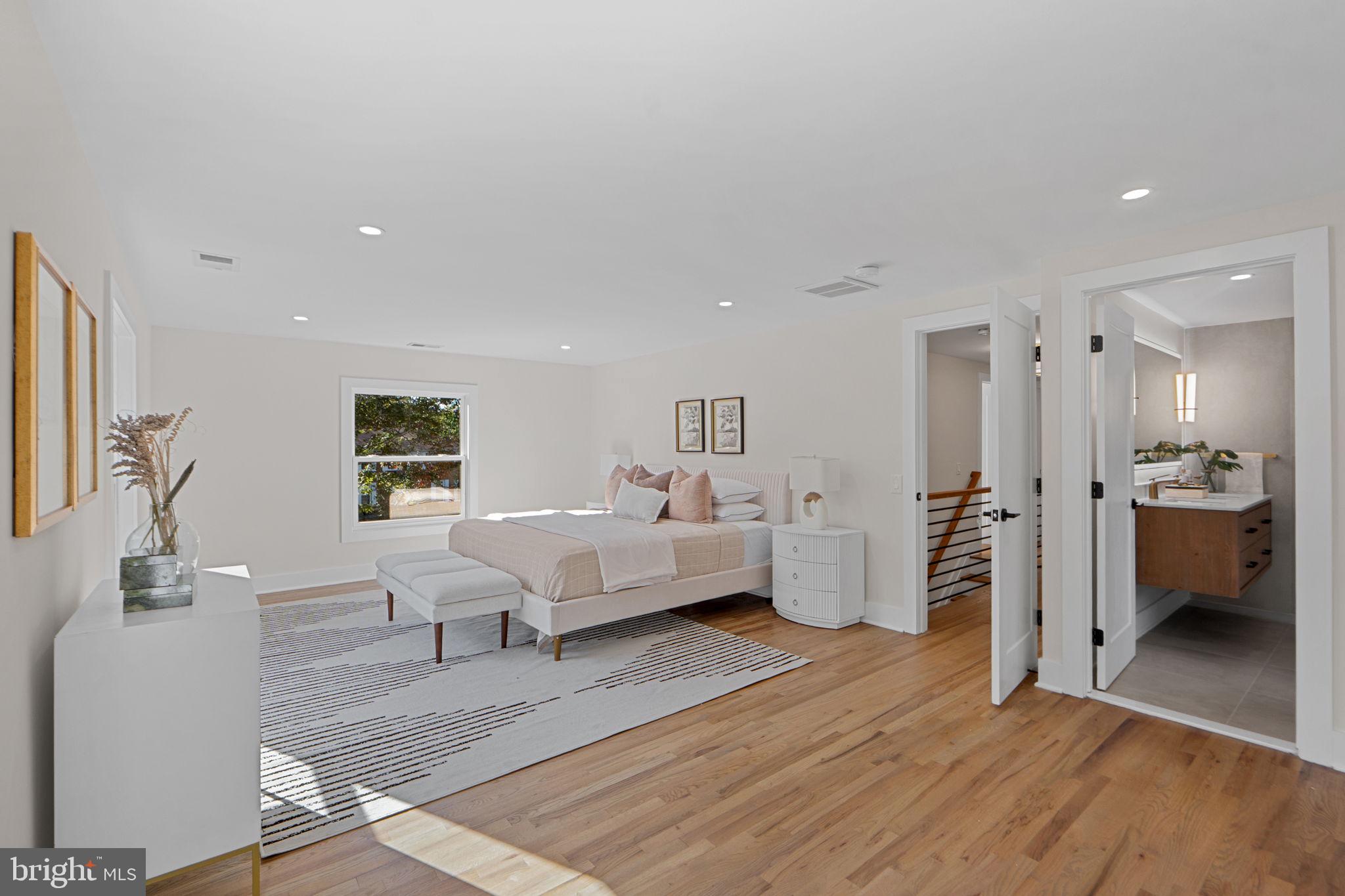 8511 HUNTER CREEK TRAIL