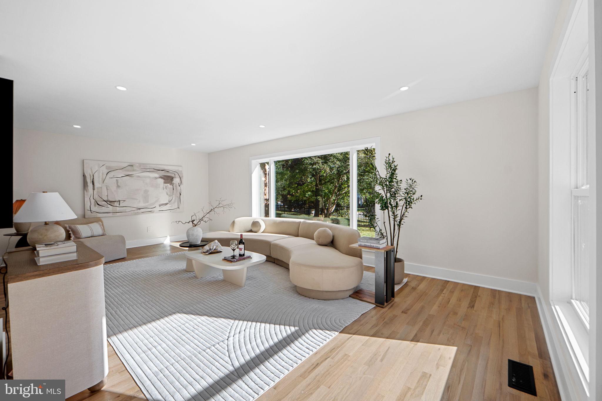 8511 HUNTER CREEK TRAIL