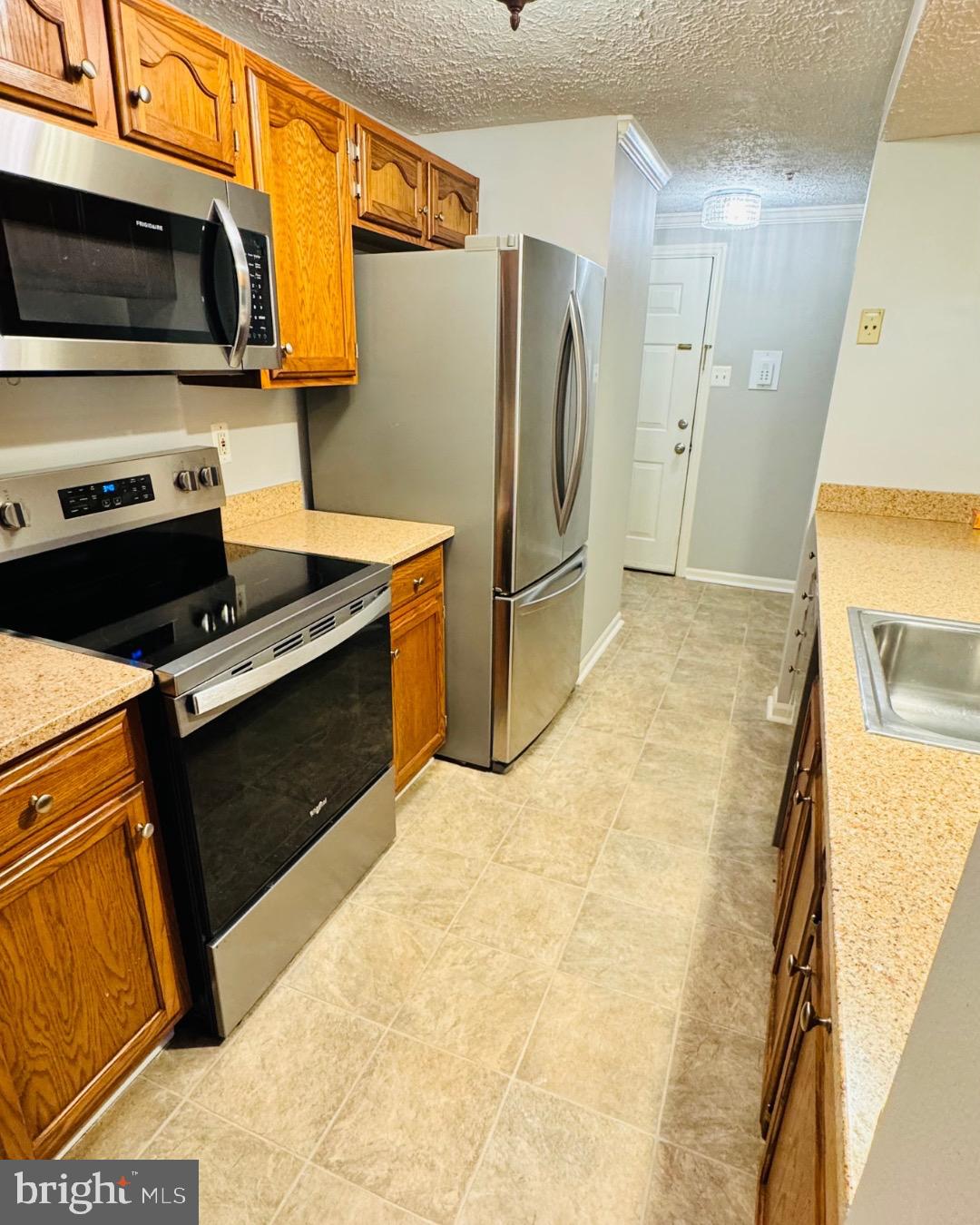 13113 BRIARCLIFF TERRACE 1-102