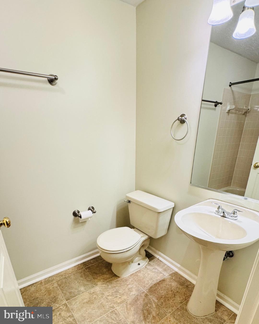 13113 BRIARCLIFF TERRACE 1-102