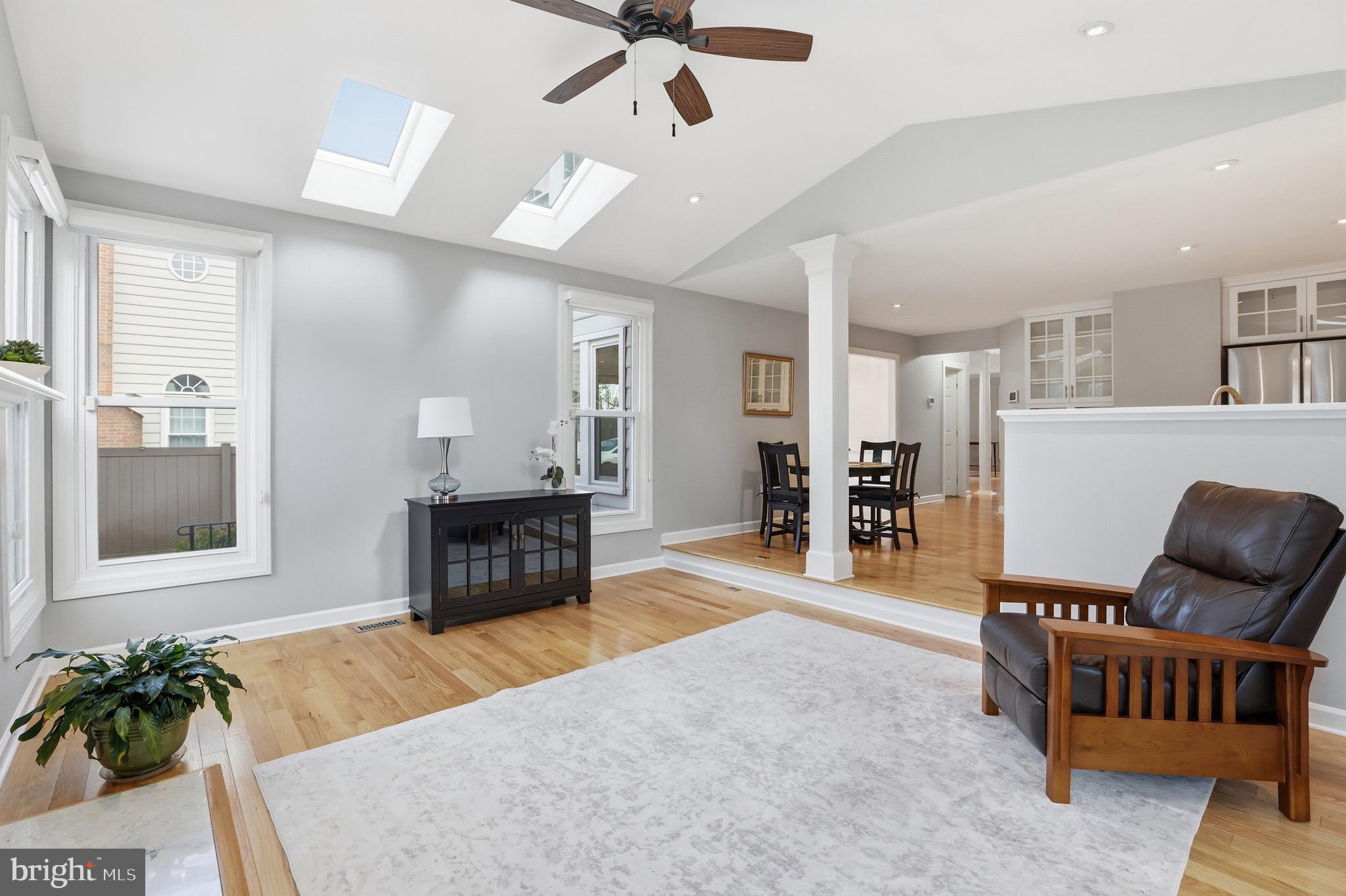 13222 MAPLECREST DRIVE