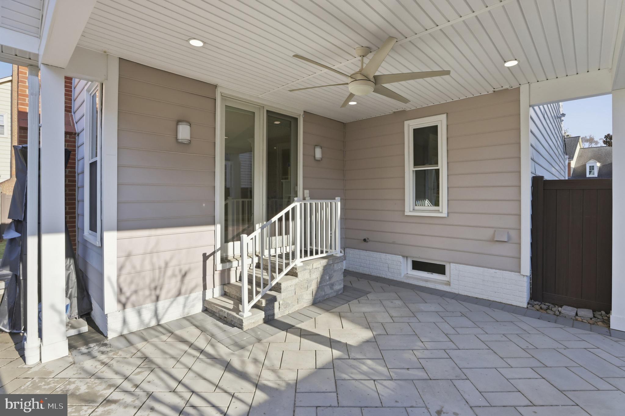 13222 MAPLECREST DRIVE