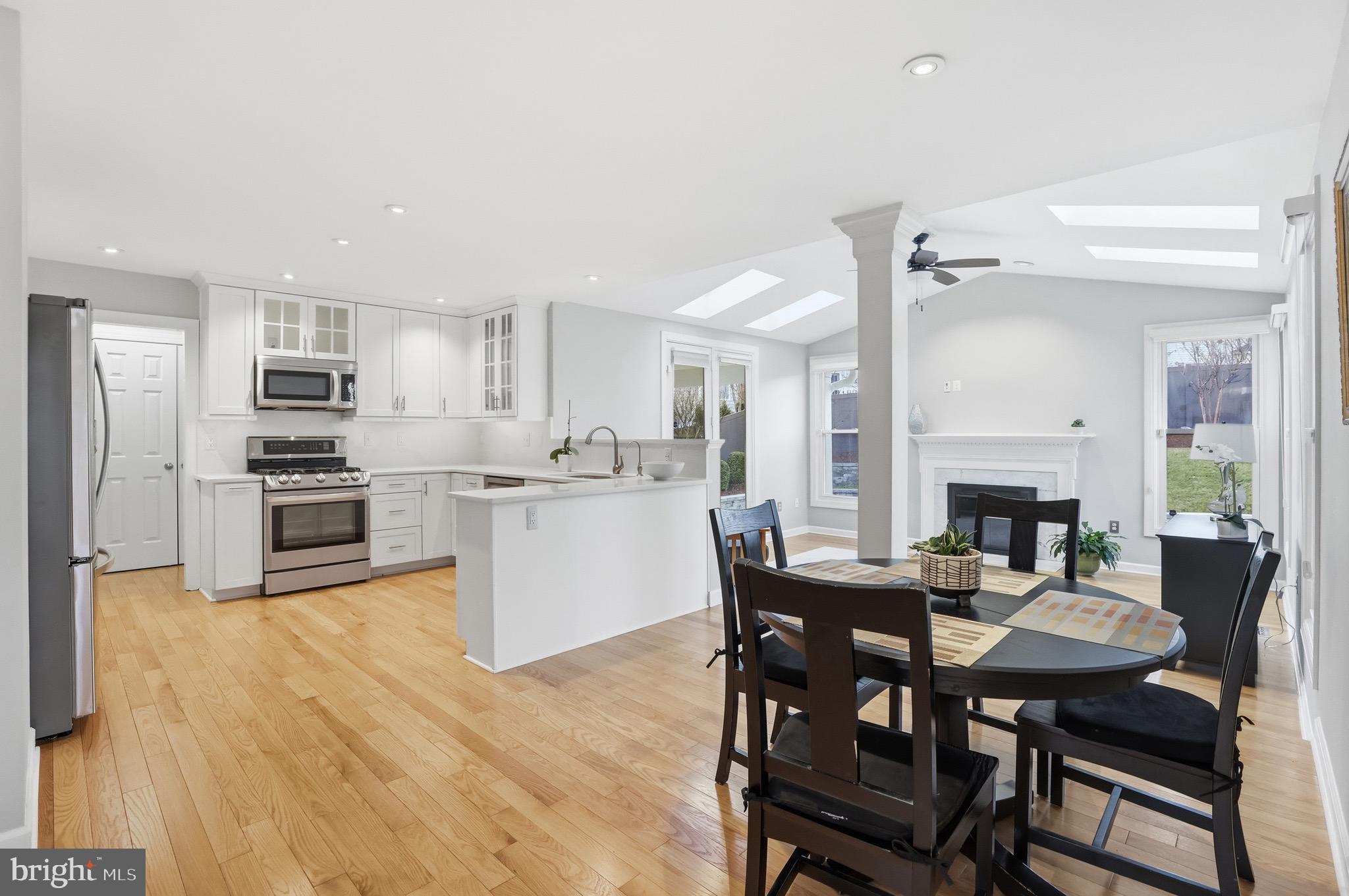 13222 MAPLECREST DRIVE