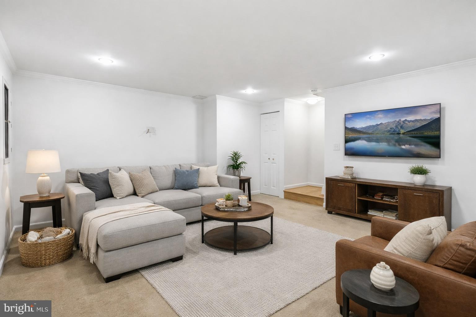 13222 MAPLECREST DRIVE