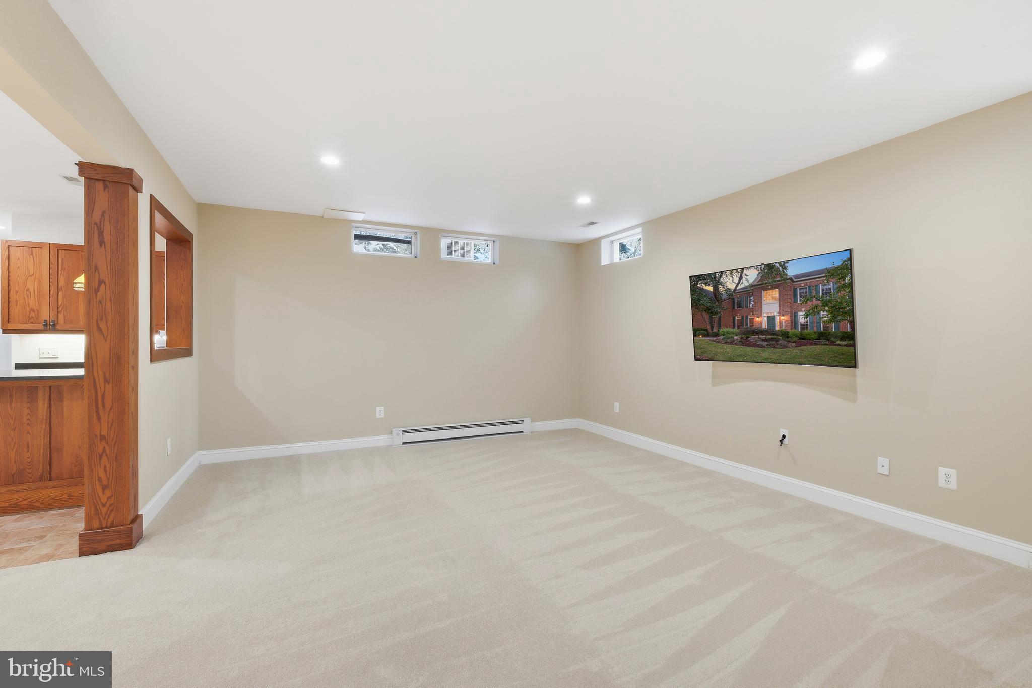 10405 SANDRINGHAM COURT