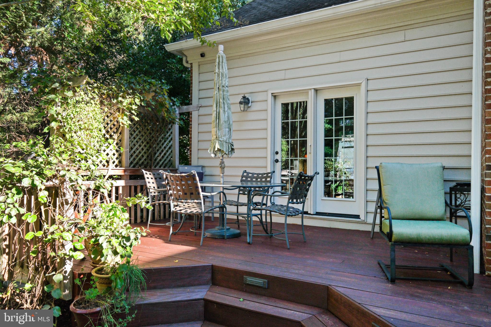 10405 SANDRINGHAM COURT