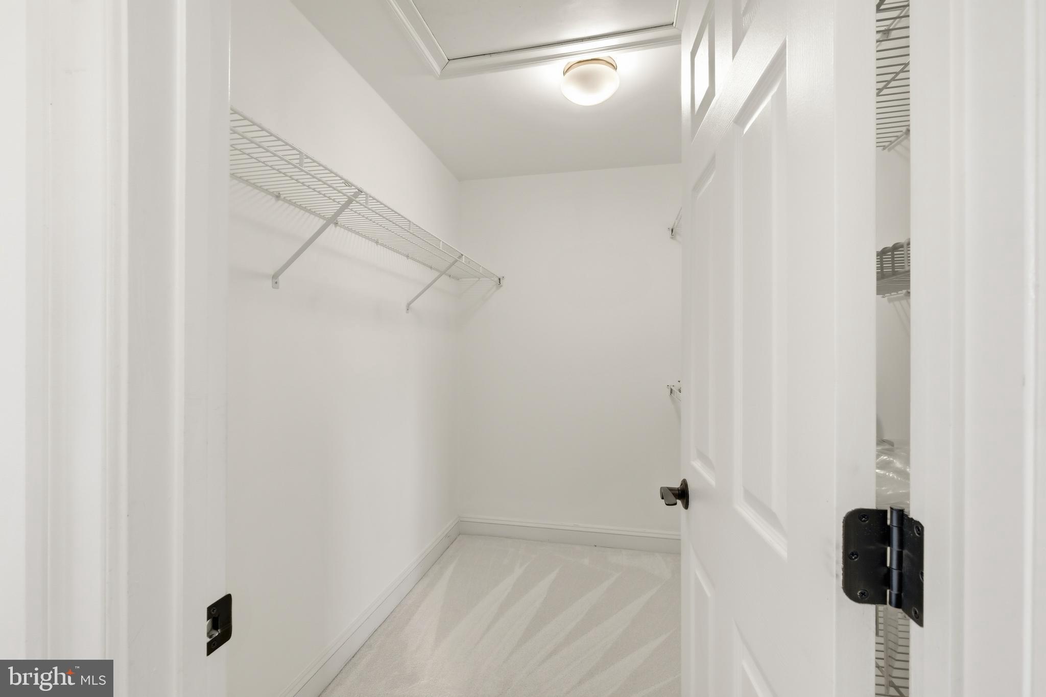 10405 SANDRINGHAM COURT