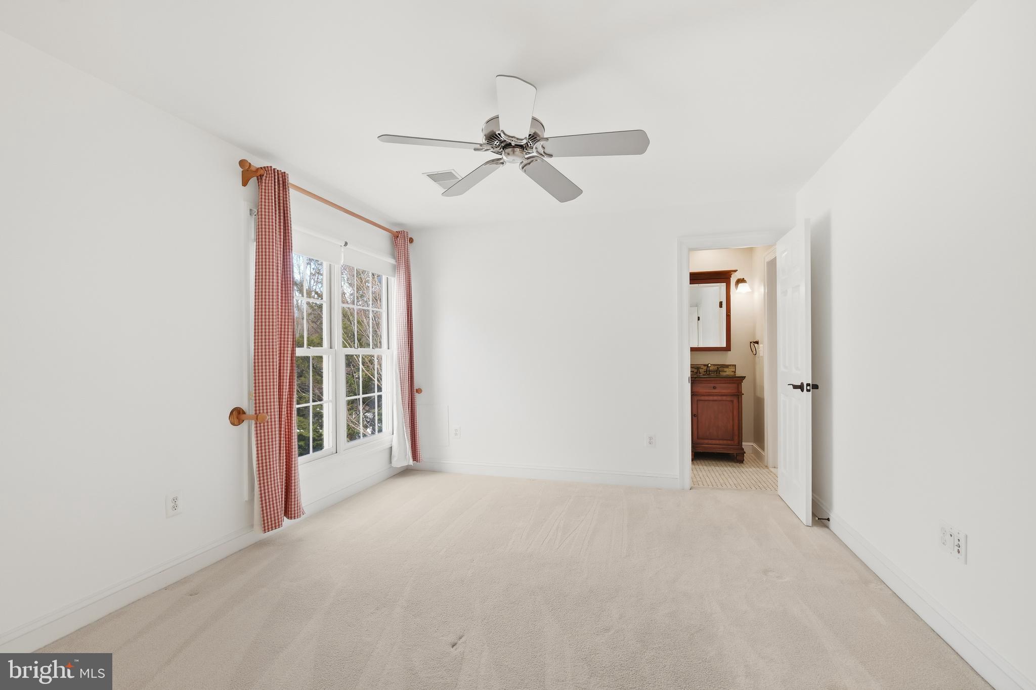 10405 SANDRINGHAM COURT