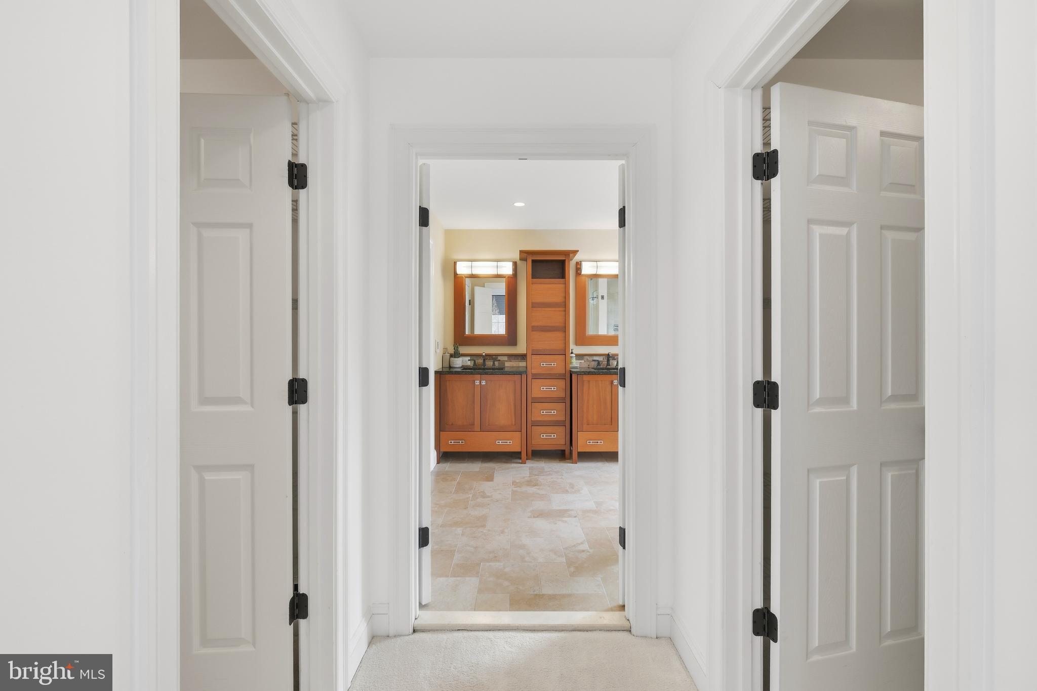 10405 SANDRINGHAM COURT