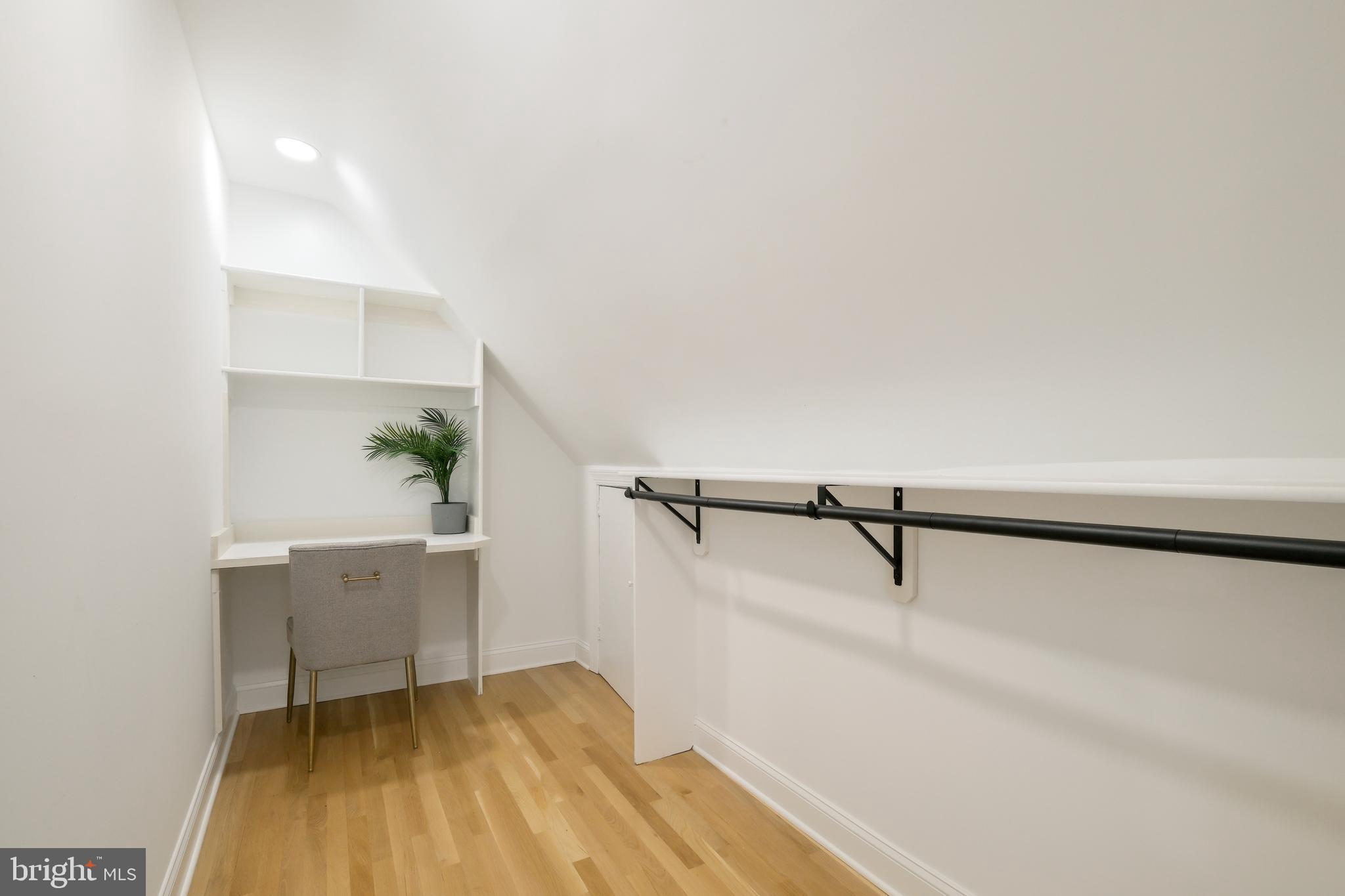 617 GREENBRIER DRIVE