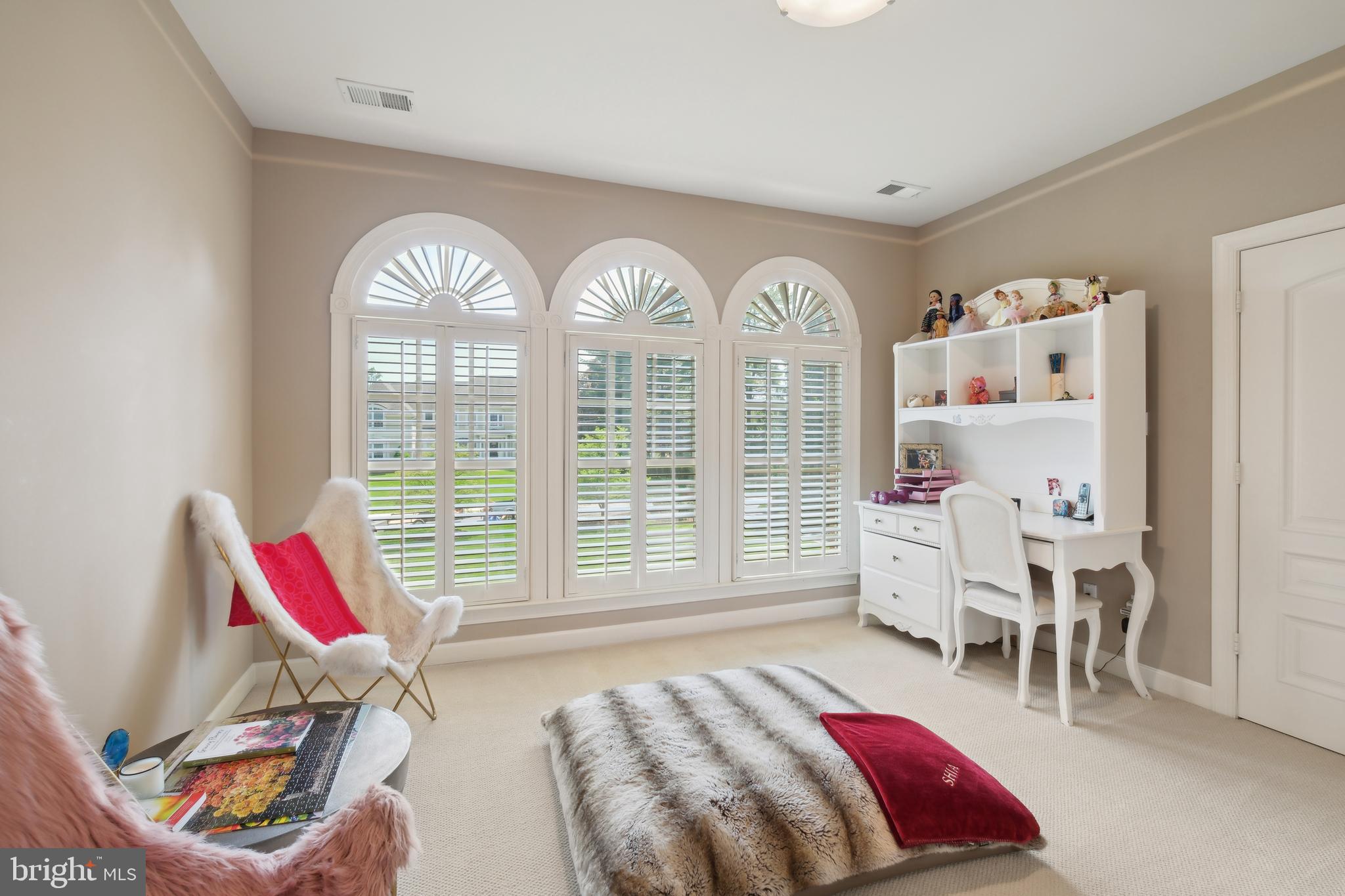 11724 GAINSBOROUGH ROAD