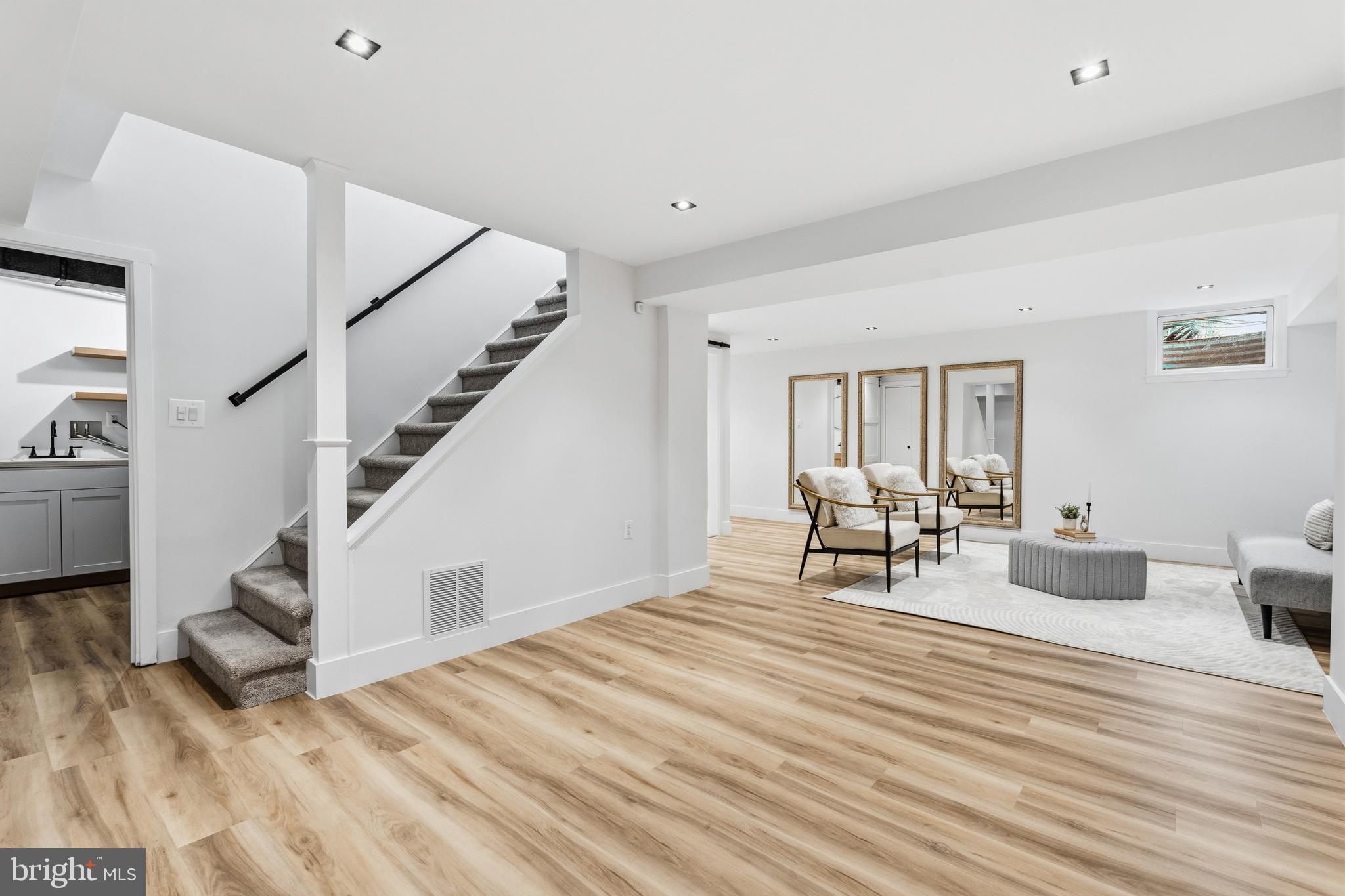 10029 DELLCASTLE ROAD