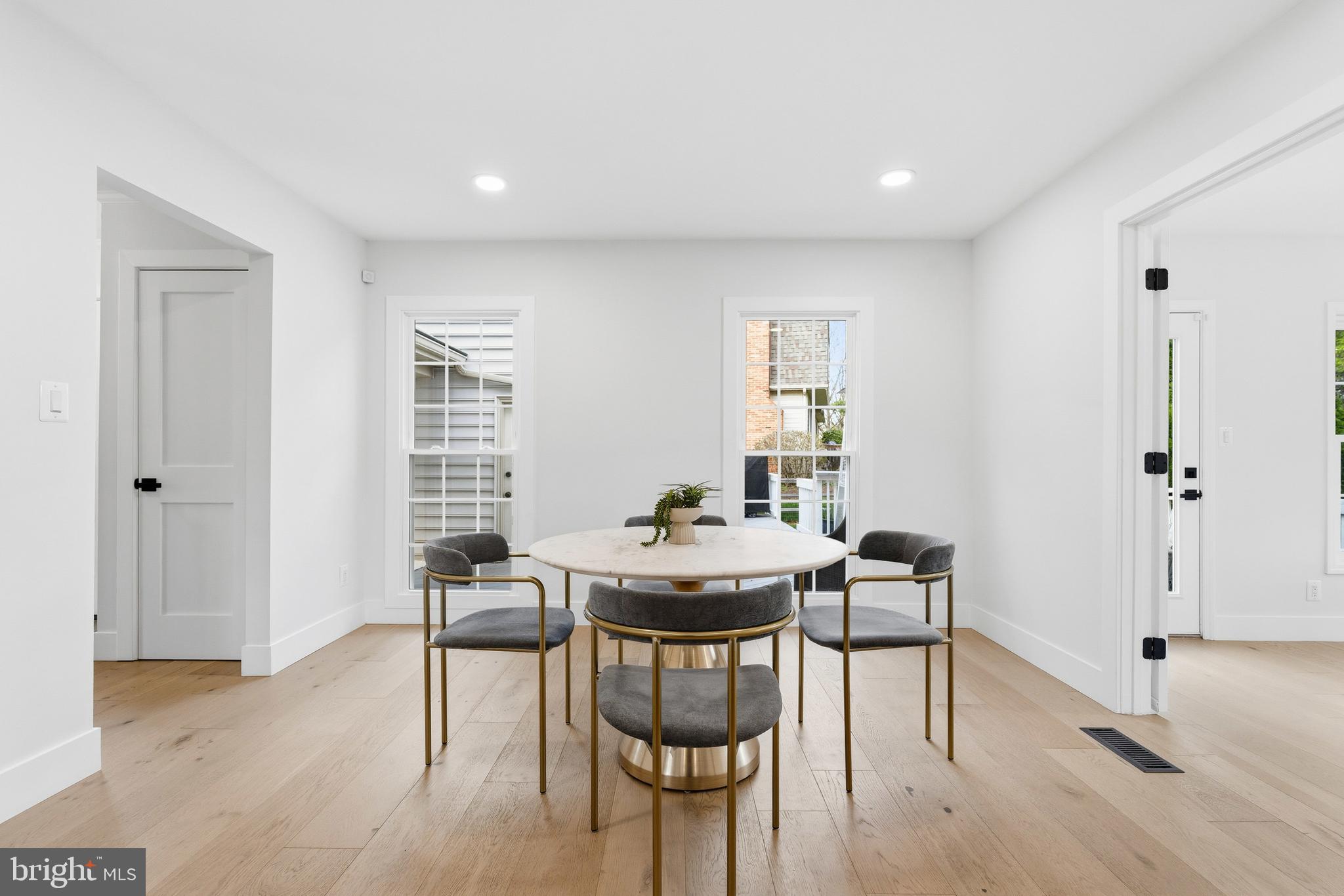 10029 DELLCASTLE ROAD