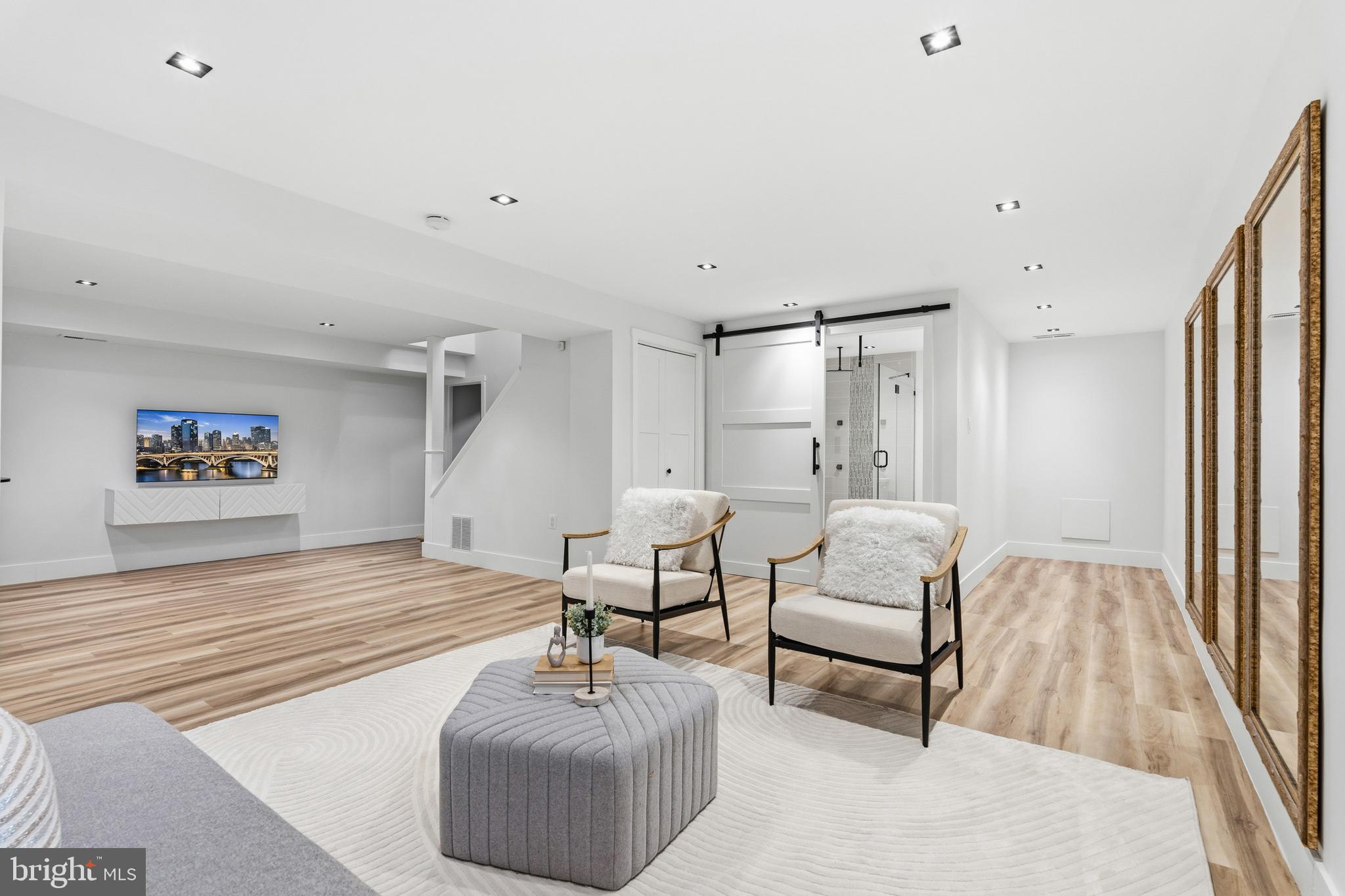 10029 DELLCASTLE ROAD