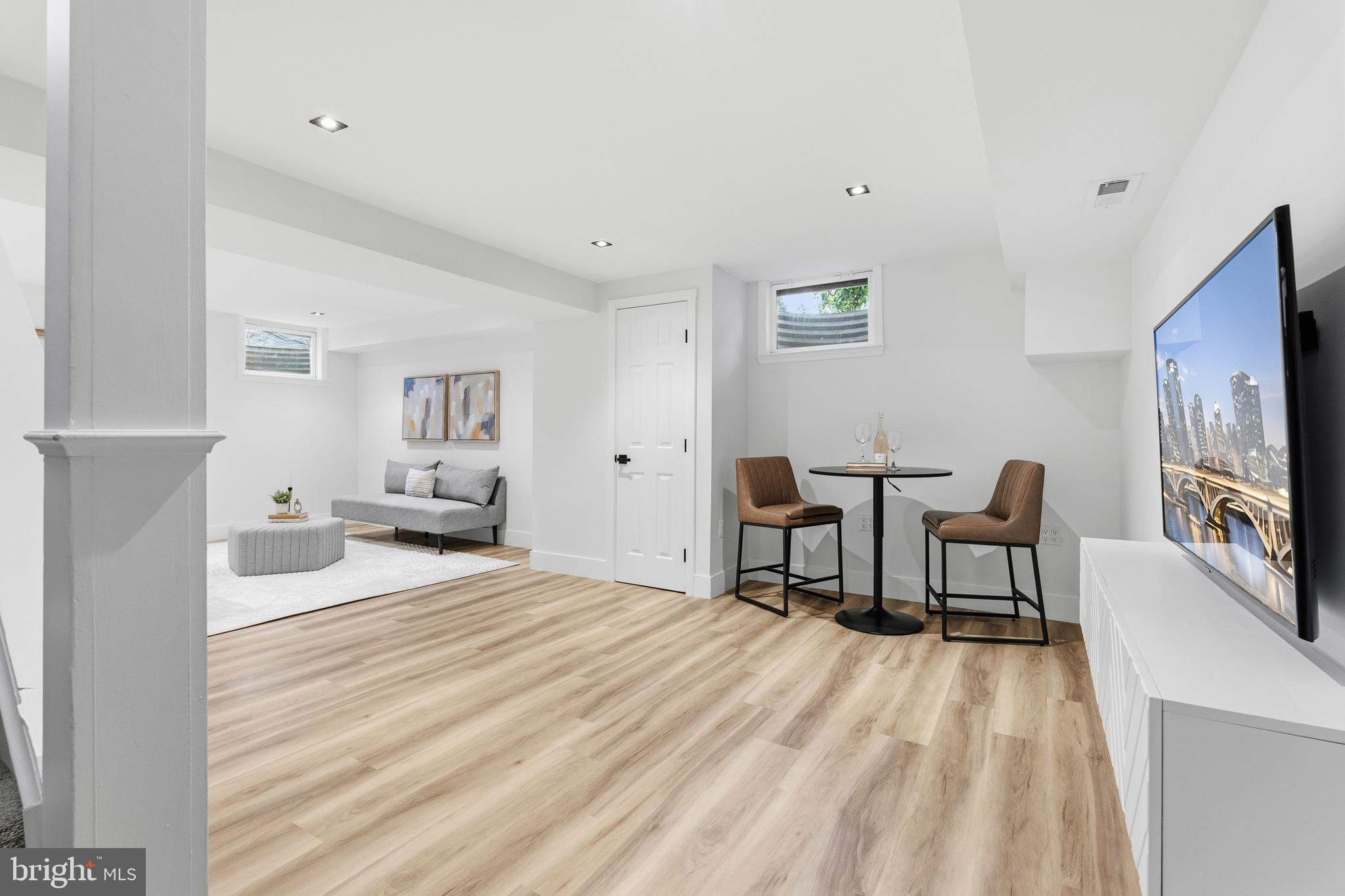 10029 DELLCASTLE ROAD