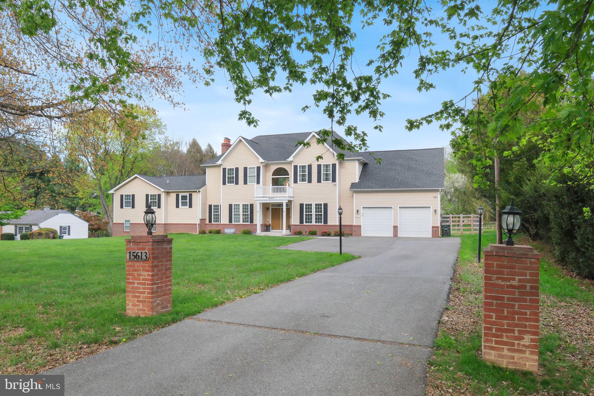 15613 ANCIENT OAK